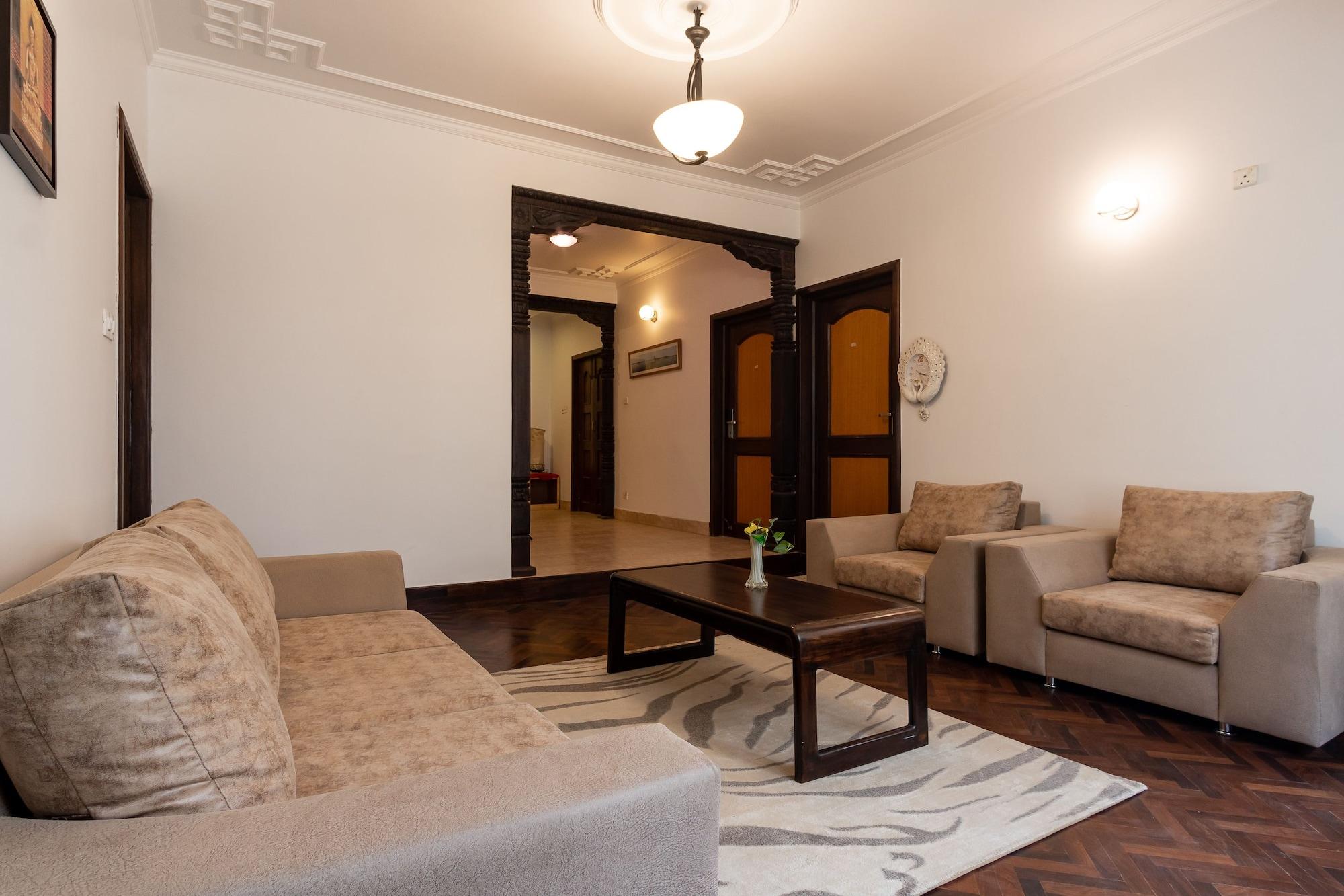 Vista Lobby Fresco Retreat