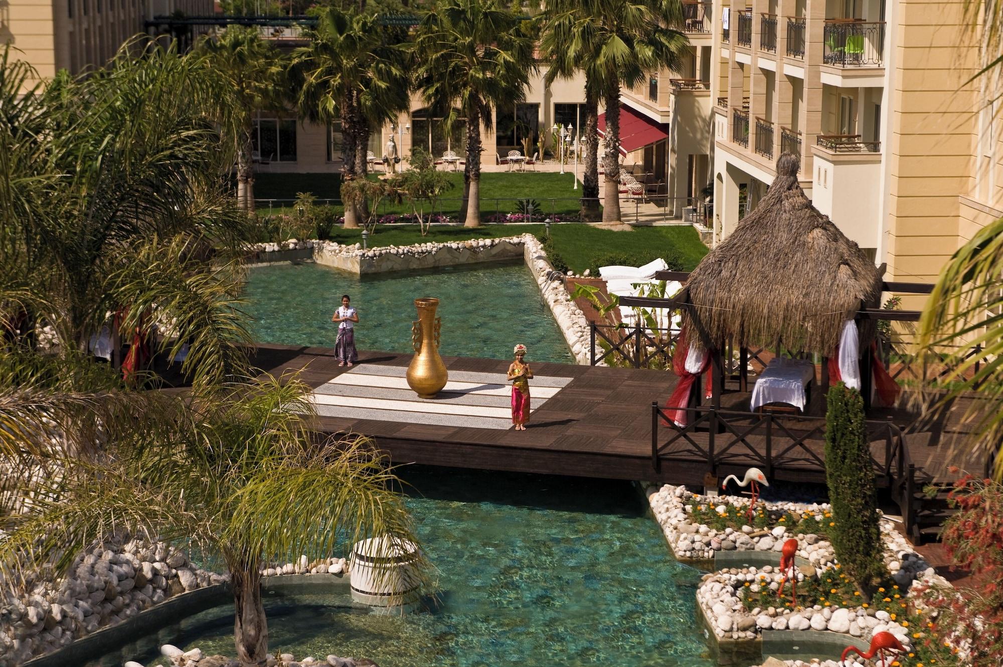 Vista Exterior DOBEDAN EXCLUSIVE HOTEL & SPA