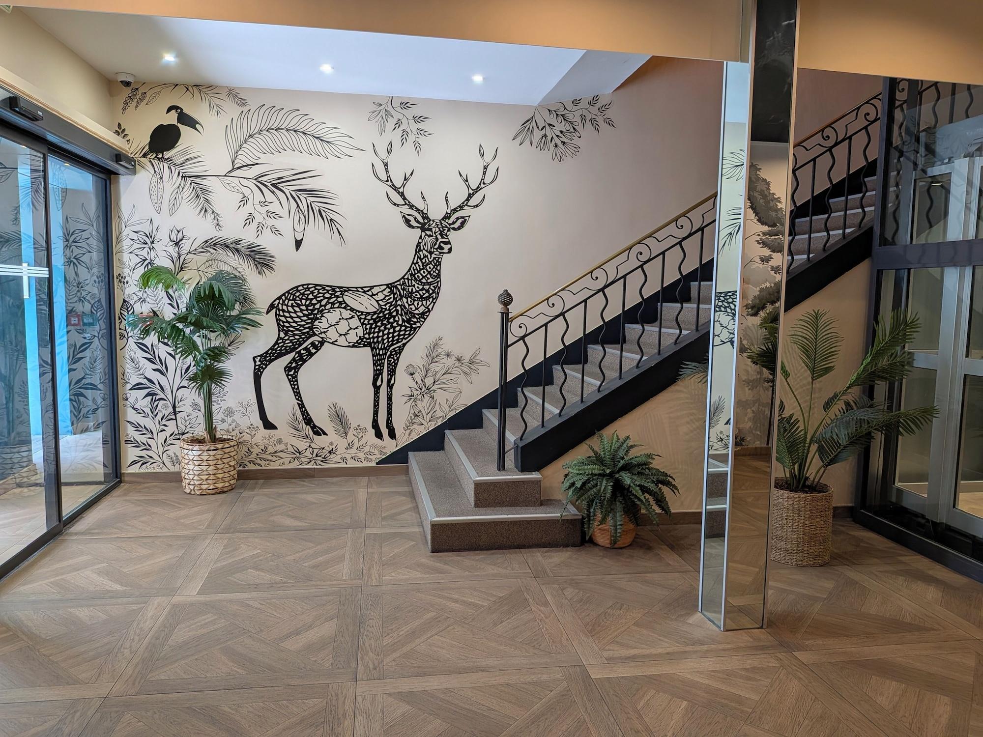 Vista Lobby Le M Hôtel