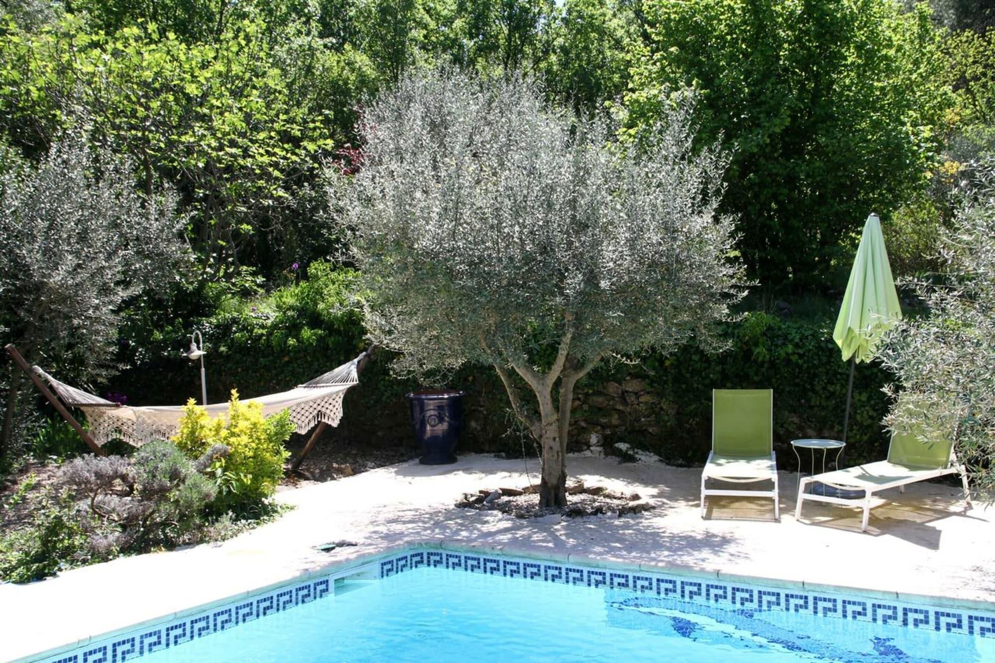 Varios Le Mas de la Filoselle