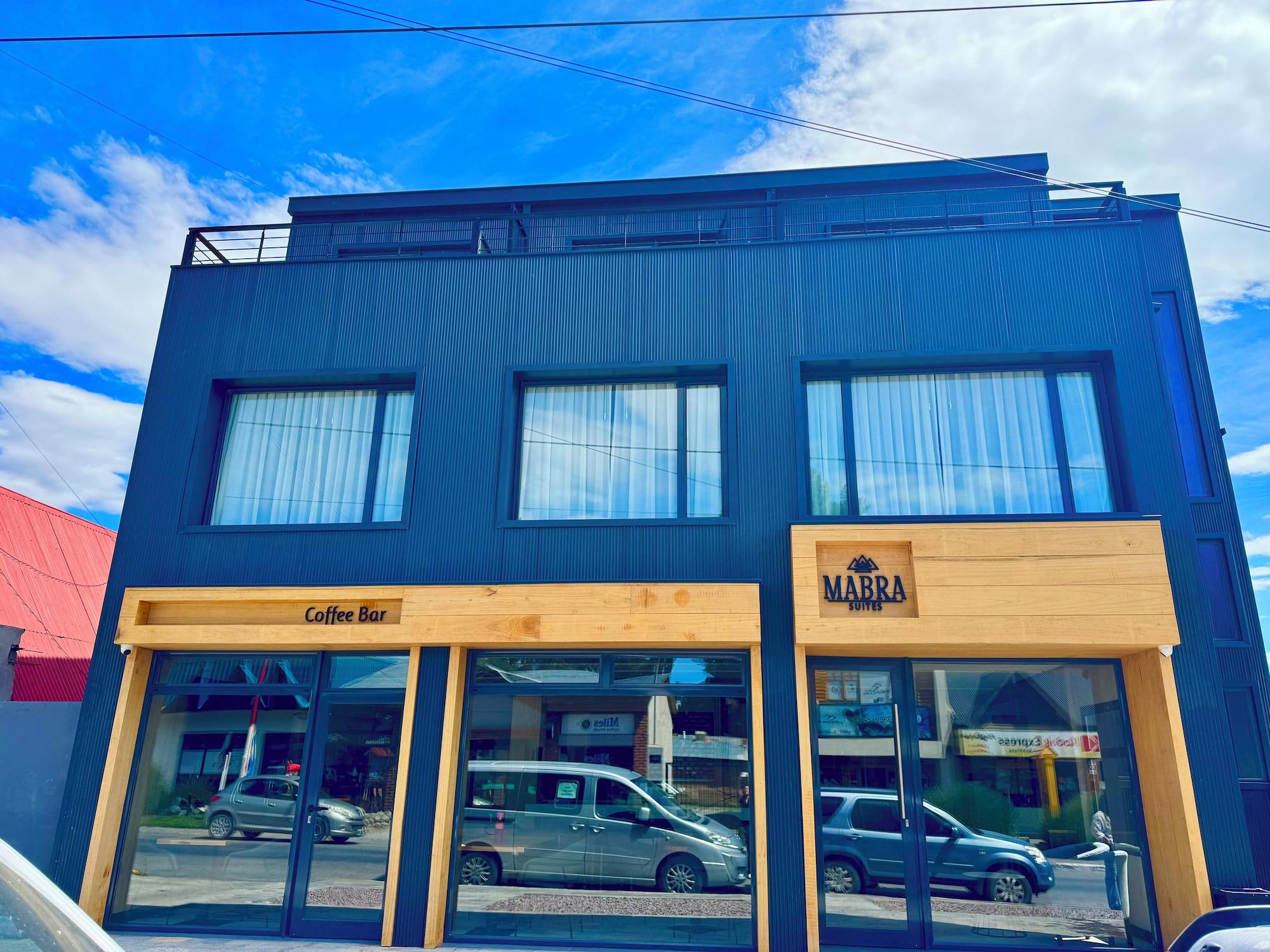 Vista Exterior MABRA SUITES