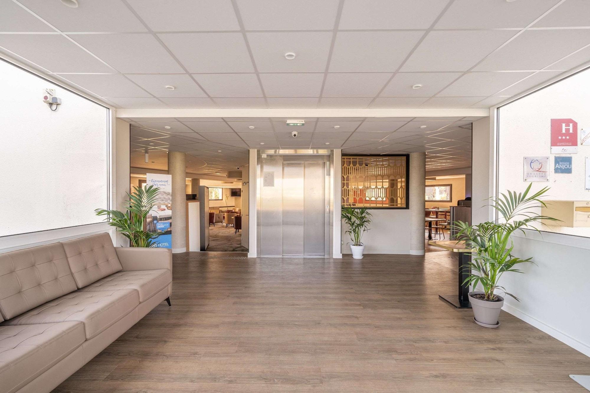 Vista Lobby Brit Hotel Angers Parc Expo - L'Acropole