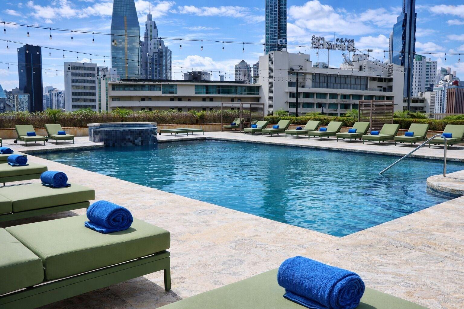 Vista Piscina Waymore Hotel Spa & Casino