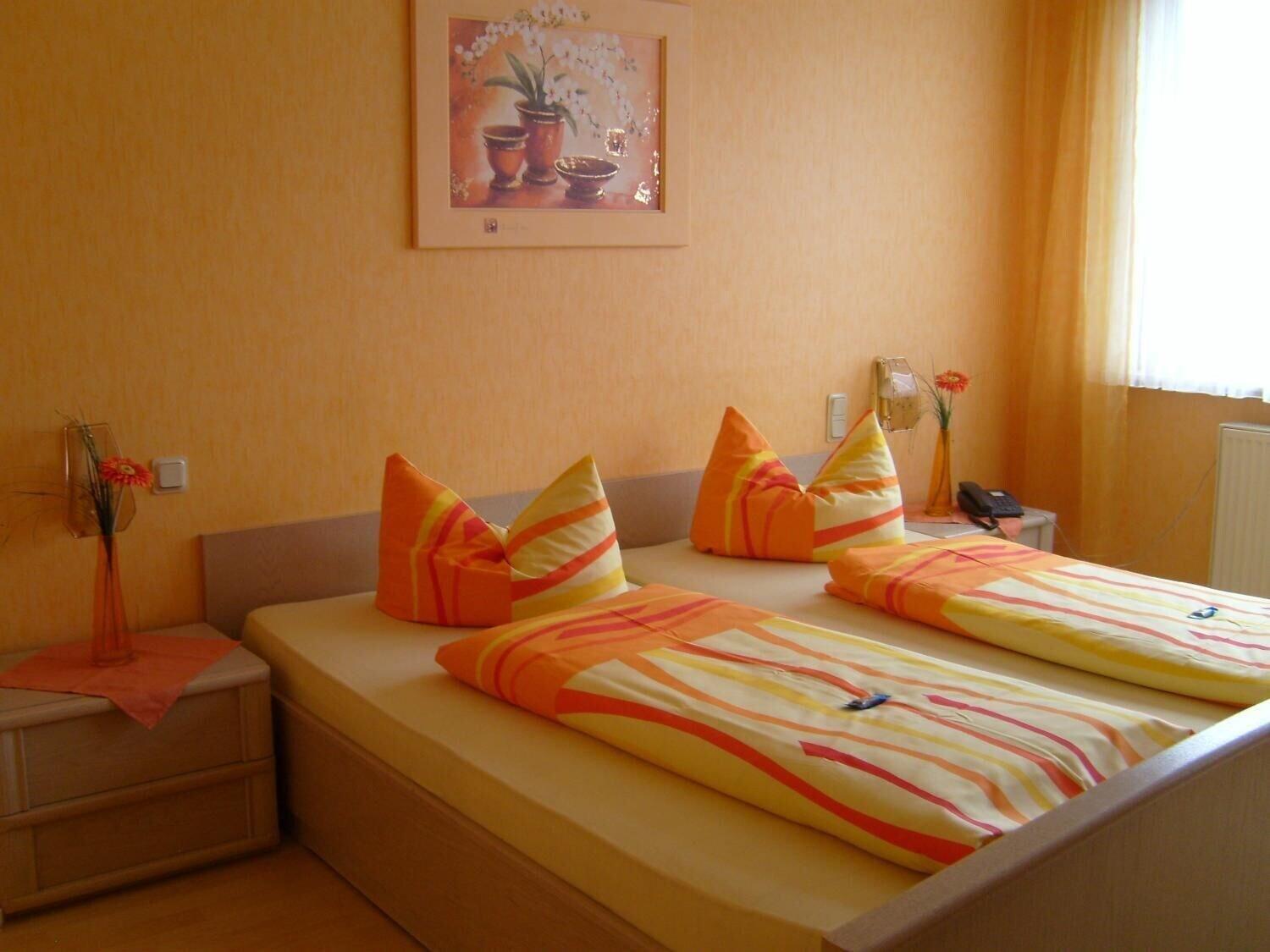 Habitación Stadt Cafe Pension Grünstadt