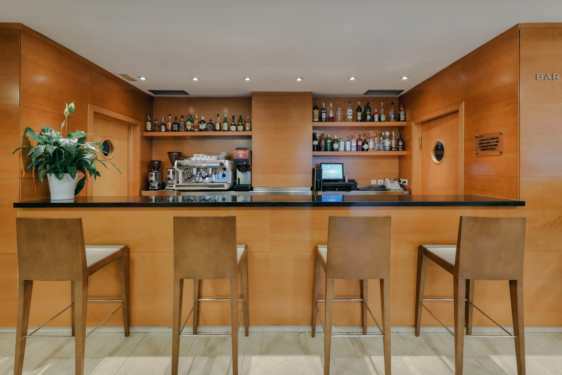 Bar/Salón Hesperia Del Mar