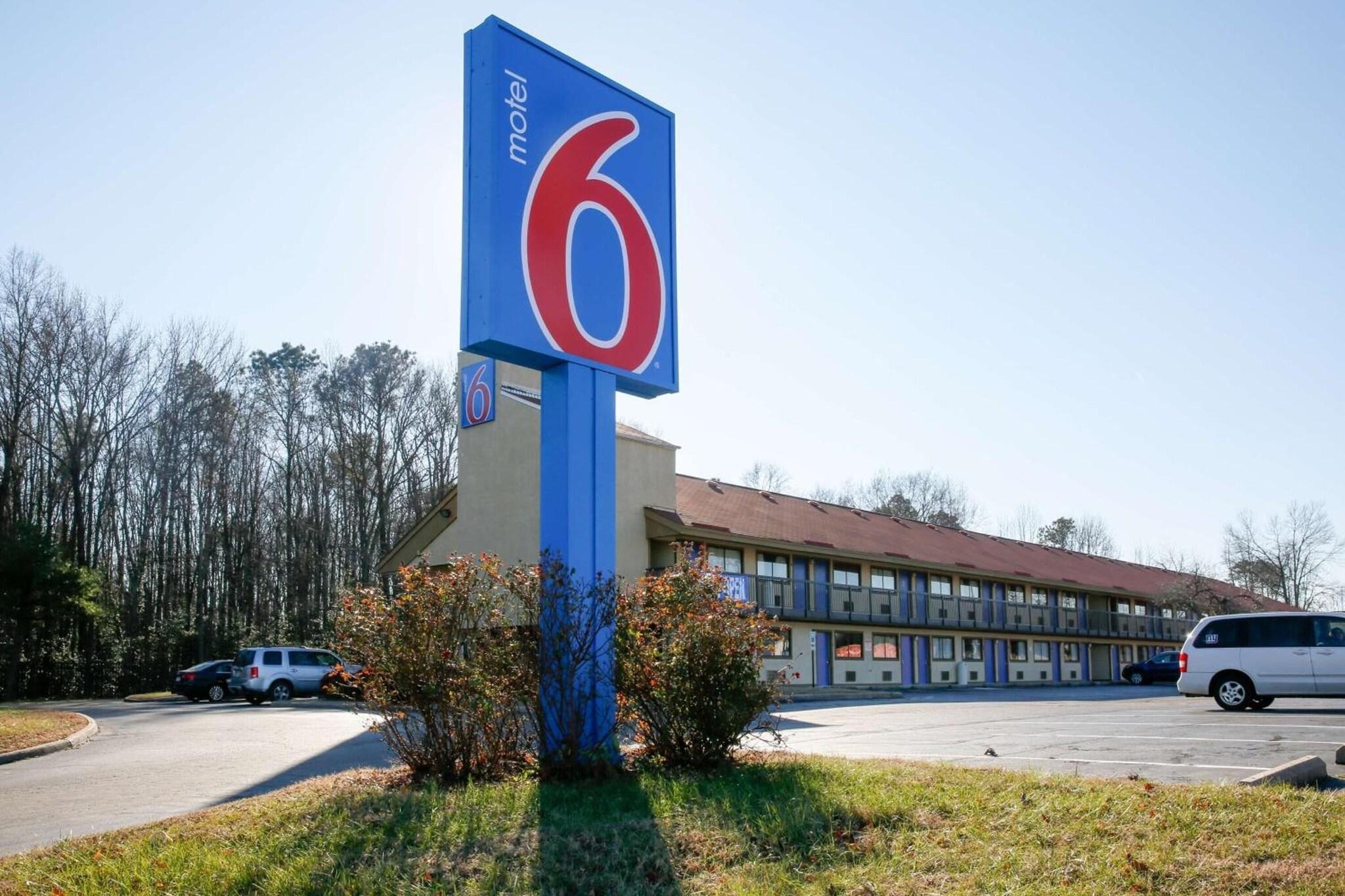 Vista Exterior Motel 6 Richmond, VA - Midlothian Turnpike