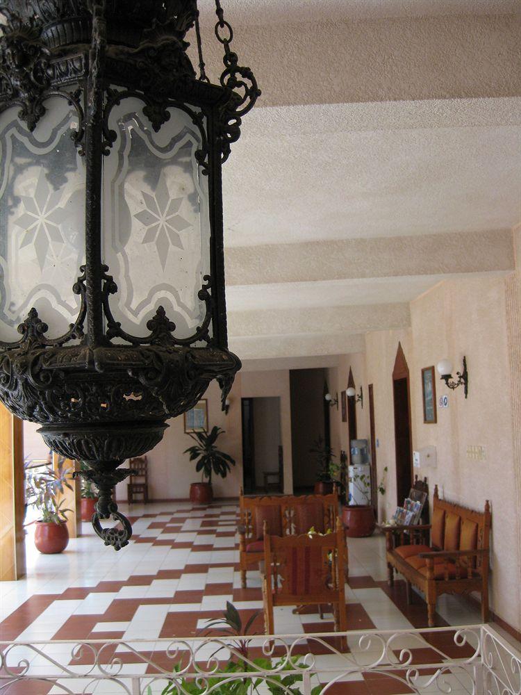 Vista Lobby Hotel Plaza