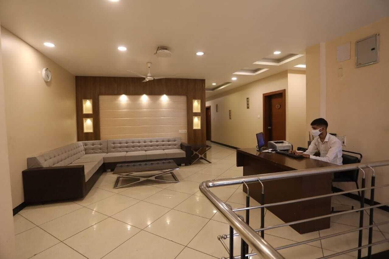 Vista Lobby Hotel Shri Khedapati International