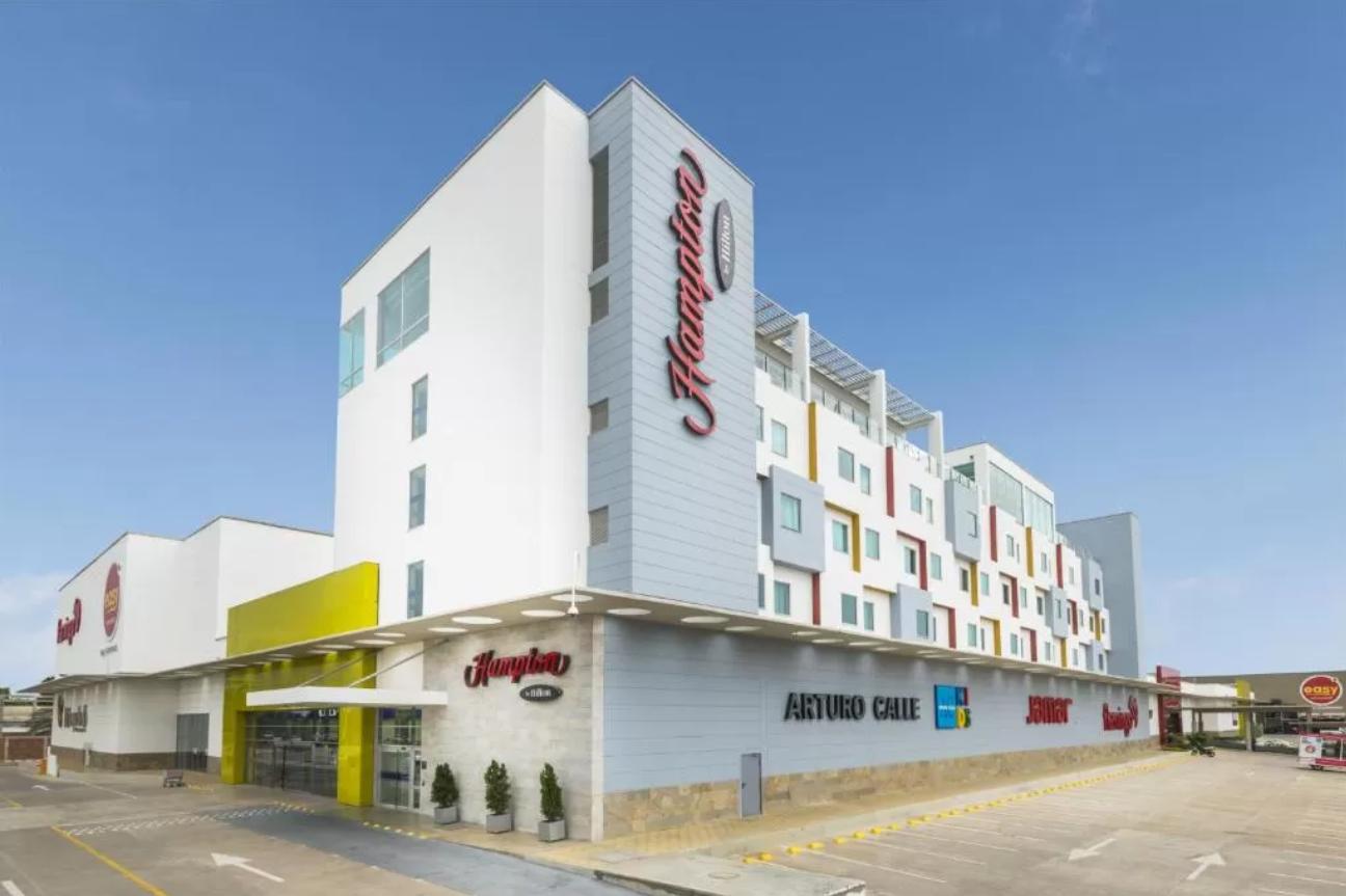 Vista Exterior Hampton by HIlton Valledupar