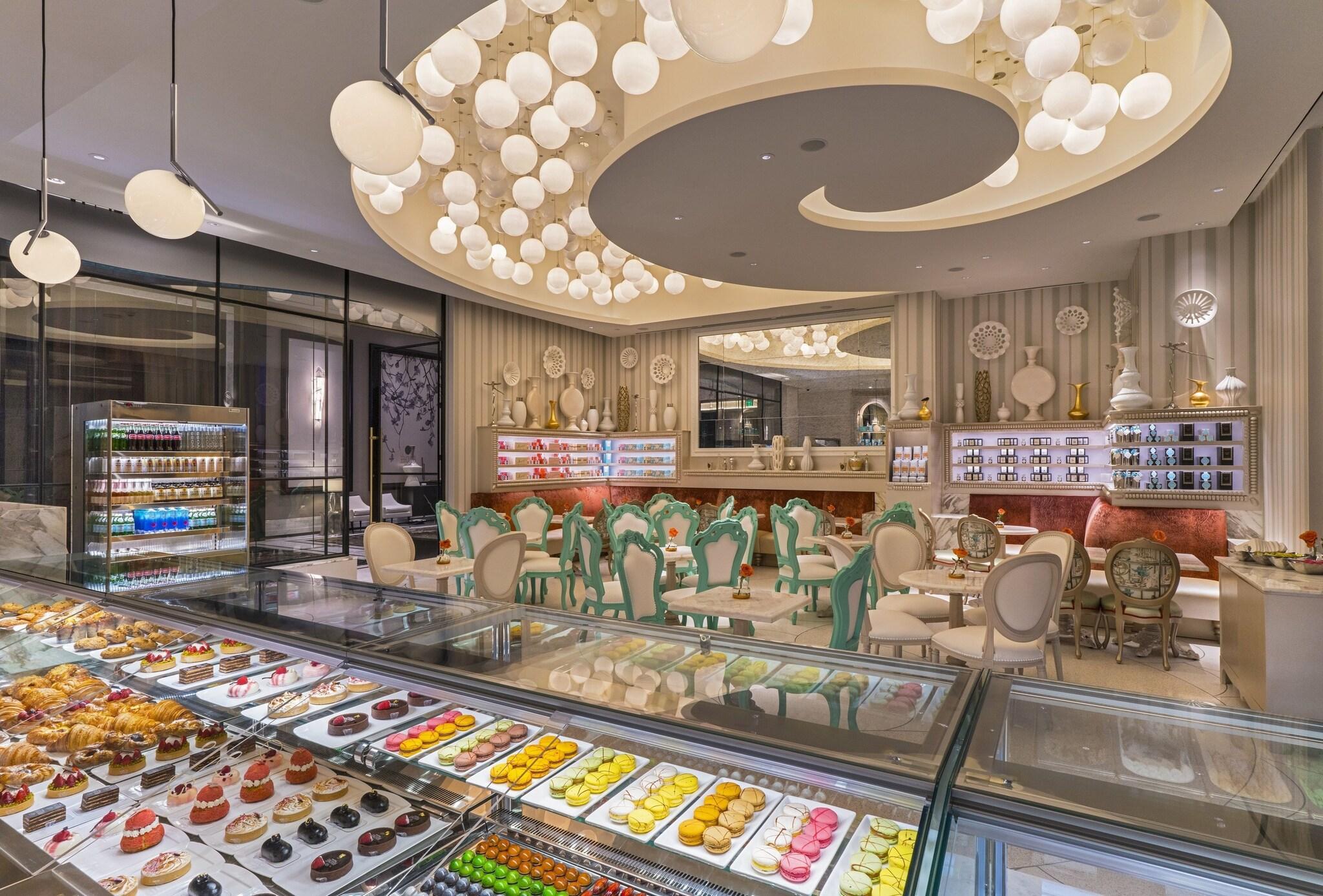 Bar/lounge The Post Oak Hotel at Uptown Houston