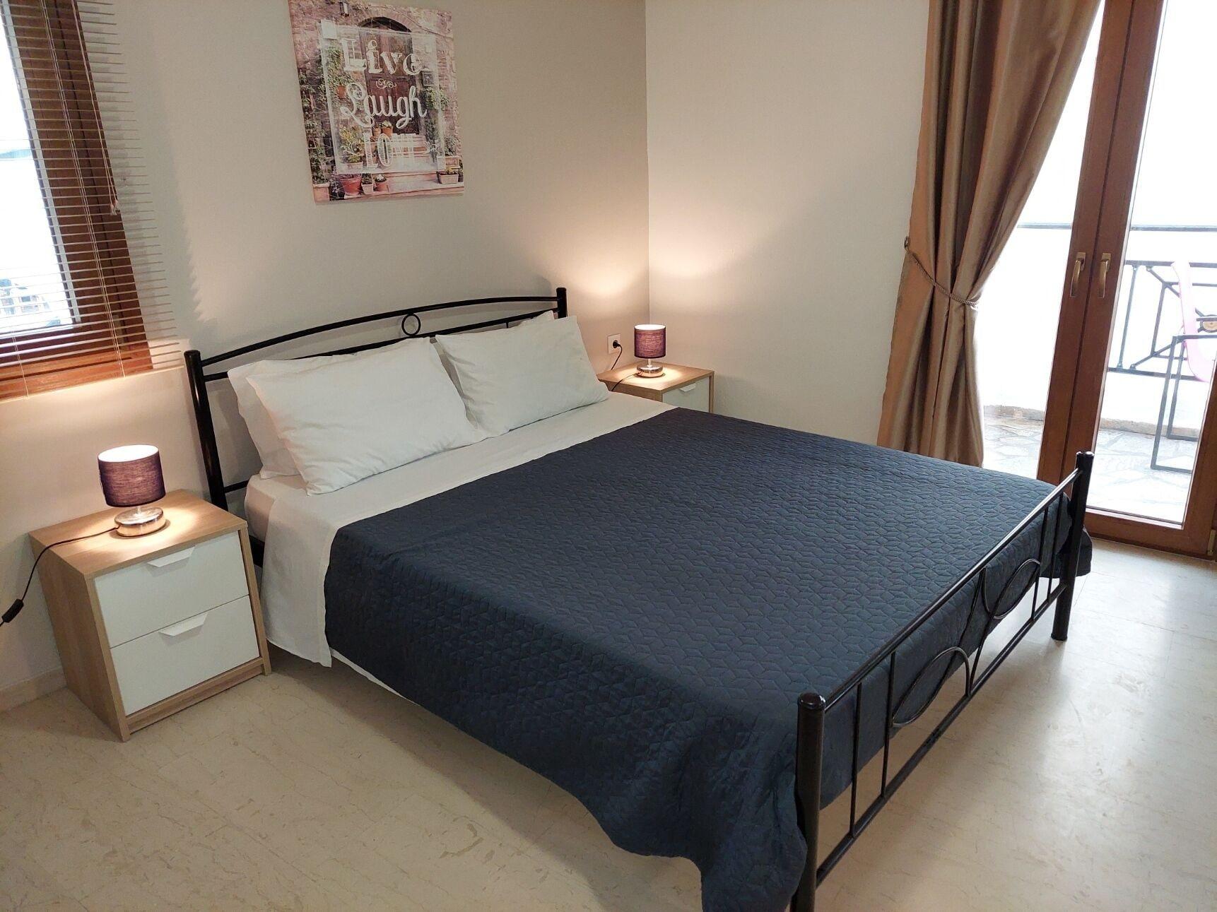 Varios Koula Apartments