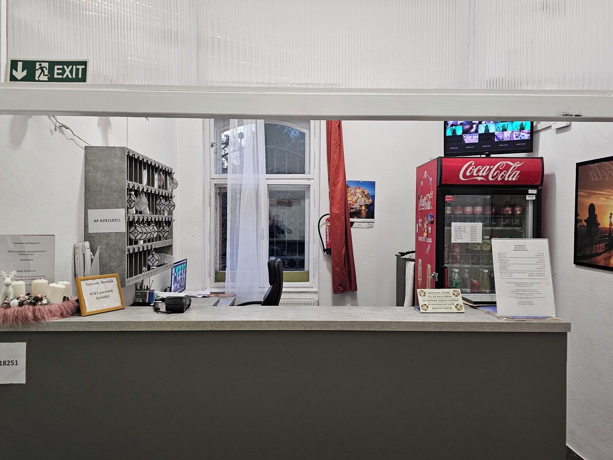 Vista Lobby Dominik Panzio