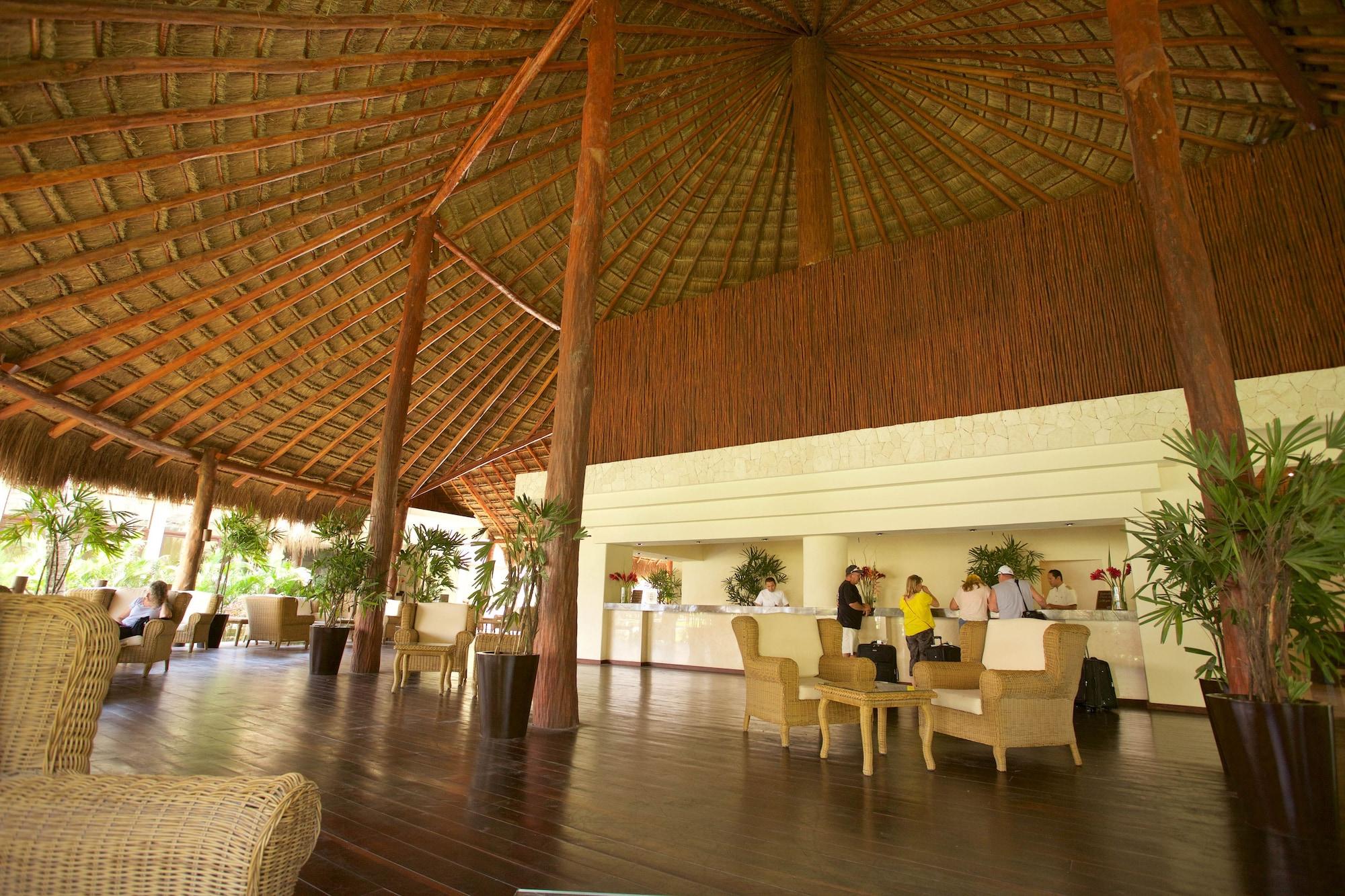 Vista Lobby Akumal Bay Beach & Wellness Resort - All Inclusive