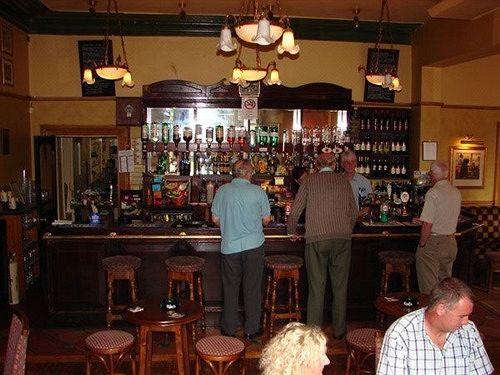 Bar/Salón The Parkwood Hotel