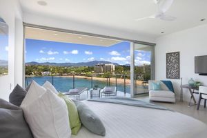 Renta temporal - Stunning Oceanfront Home @ Kalapaki Bay, AC, Sleeps 8