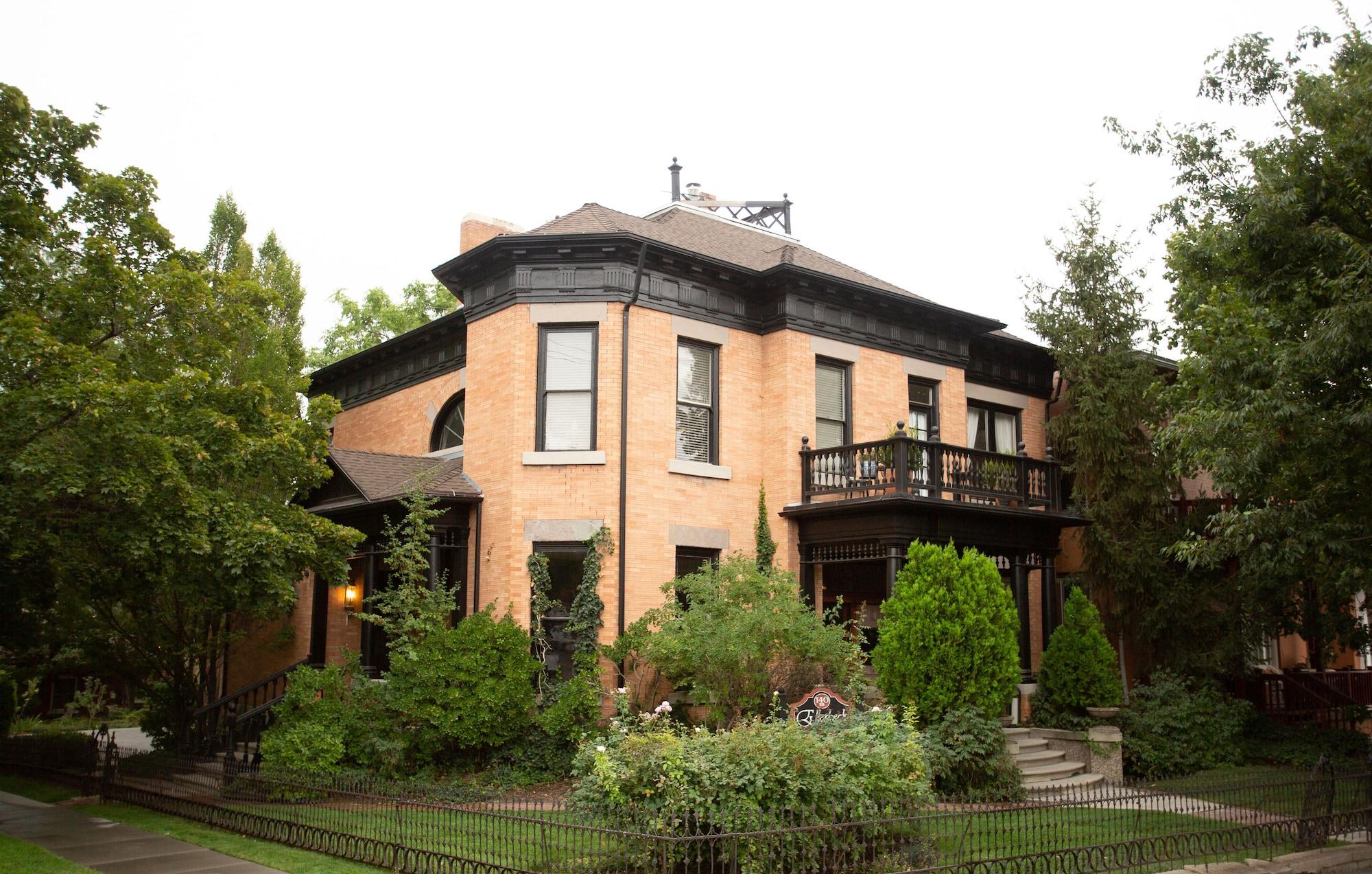 Varios Ellerbeck Mansion Bed & Breakfast
