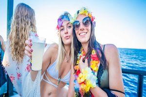 Actividad - Tours 2 Islas, Barra Libre de licor y Cerveza