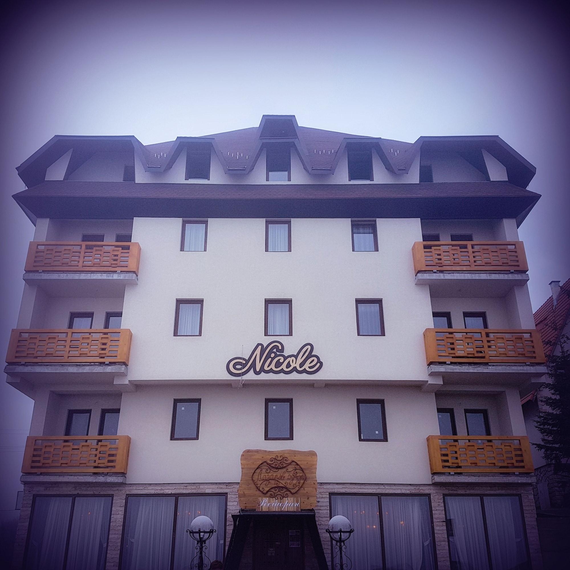 Vista Exterior Nicole Kopaonik