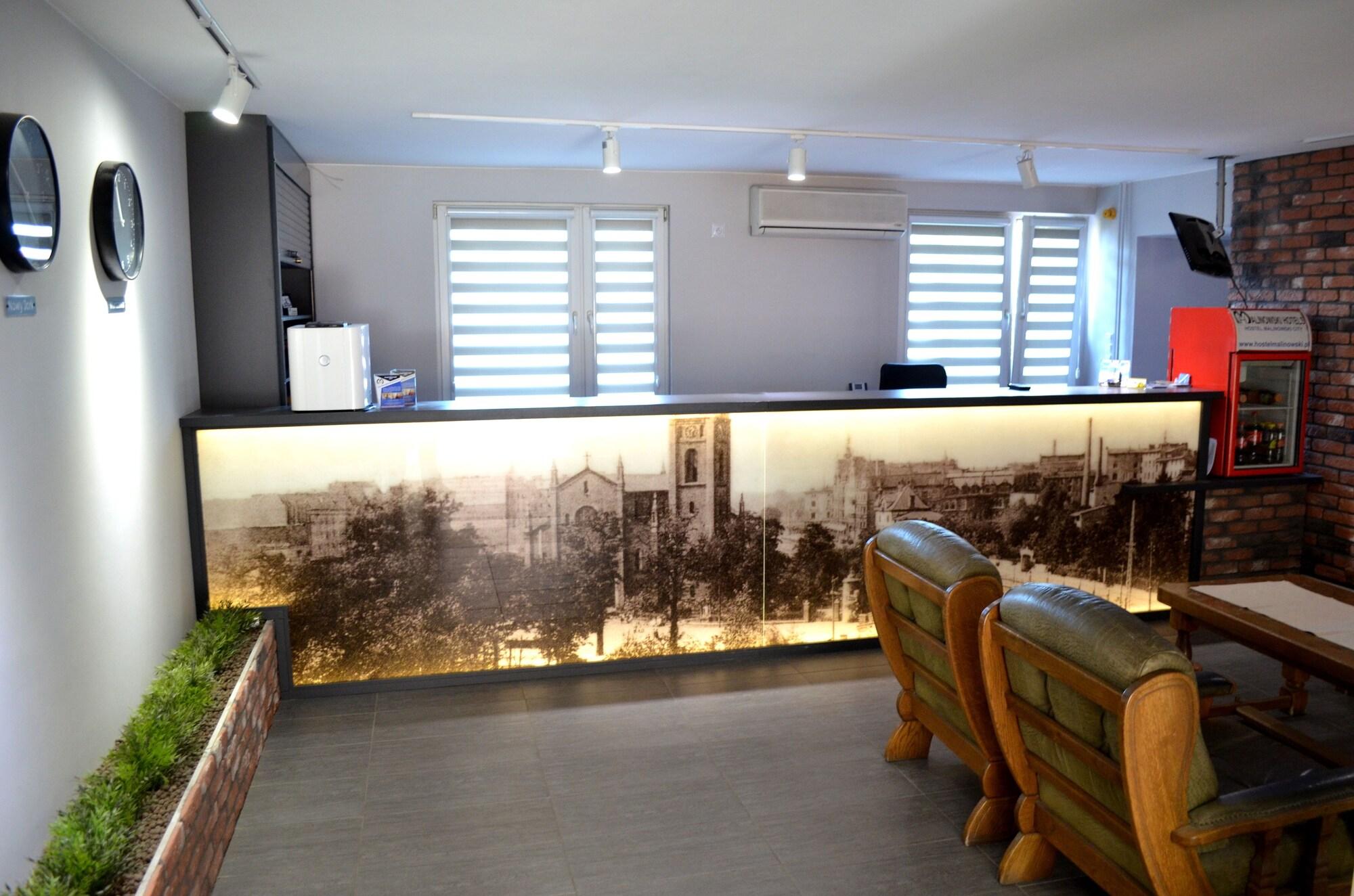 Vista Lobby Hostel Malinowski City