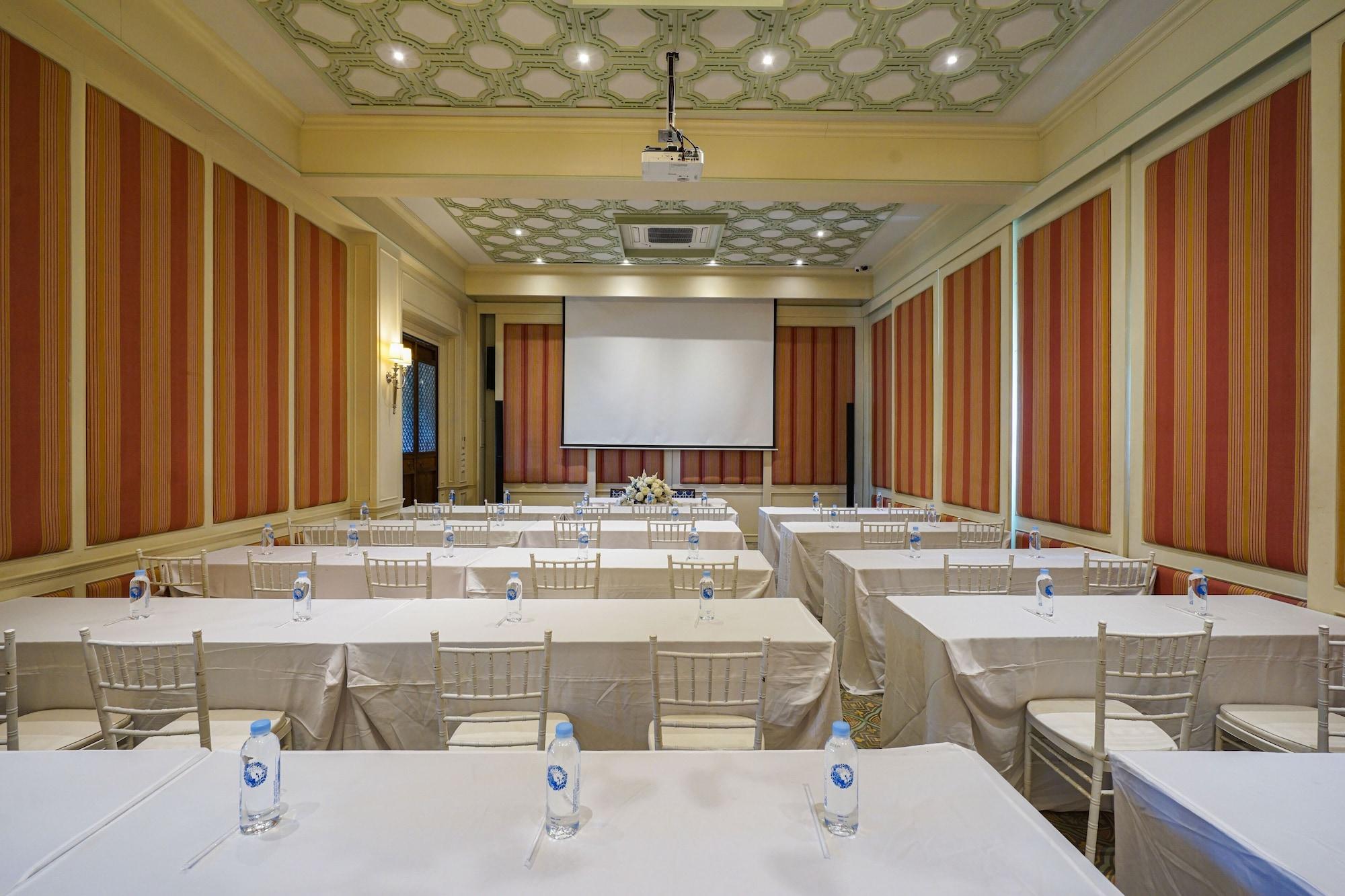 Sala de Reuniones At Pingnakorn Riverside Hotel Chiangmai