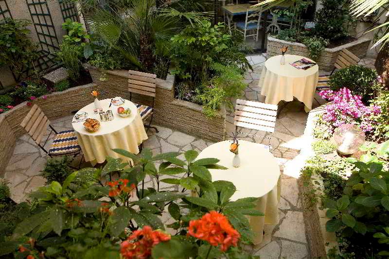 Varios Hôtel Daumesnil - Vincennes