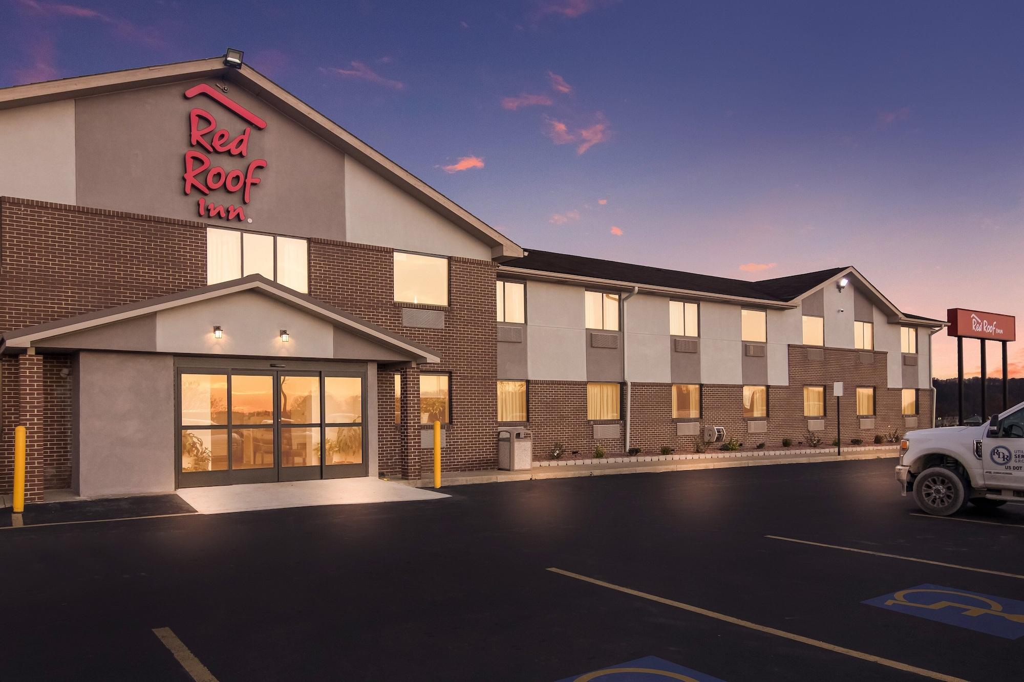 Vista Exterior Red Roof Inn Greensburg