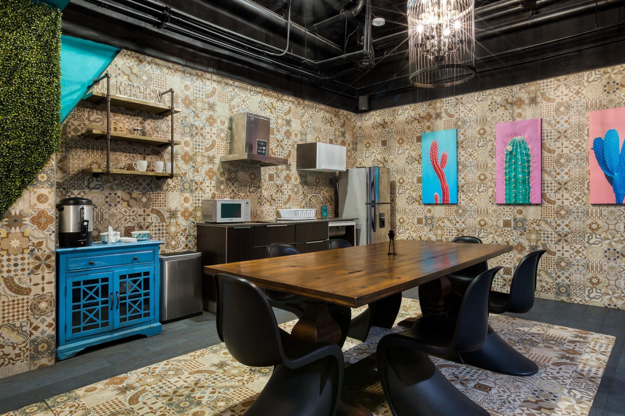 Restaurant Eazy Living Tijuana Centro