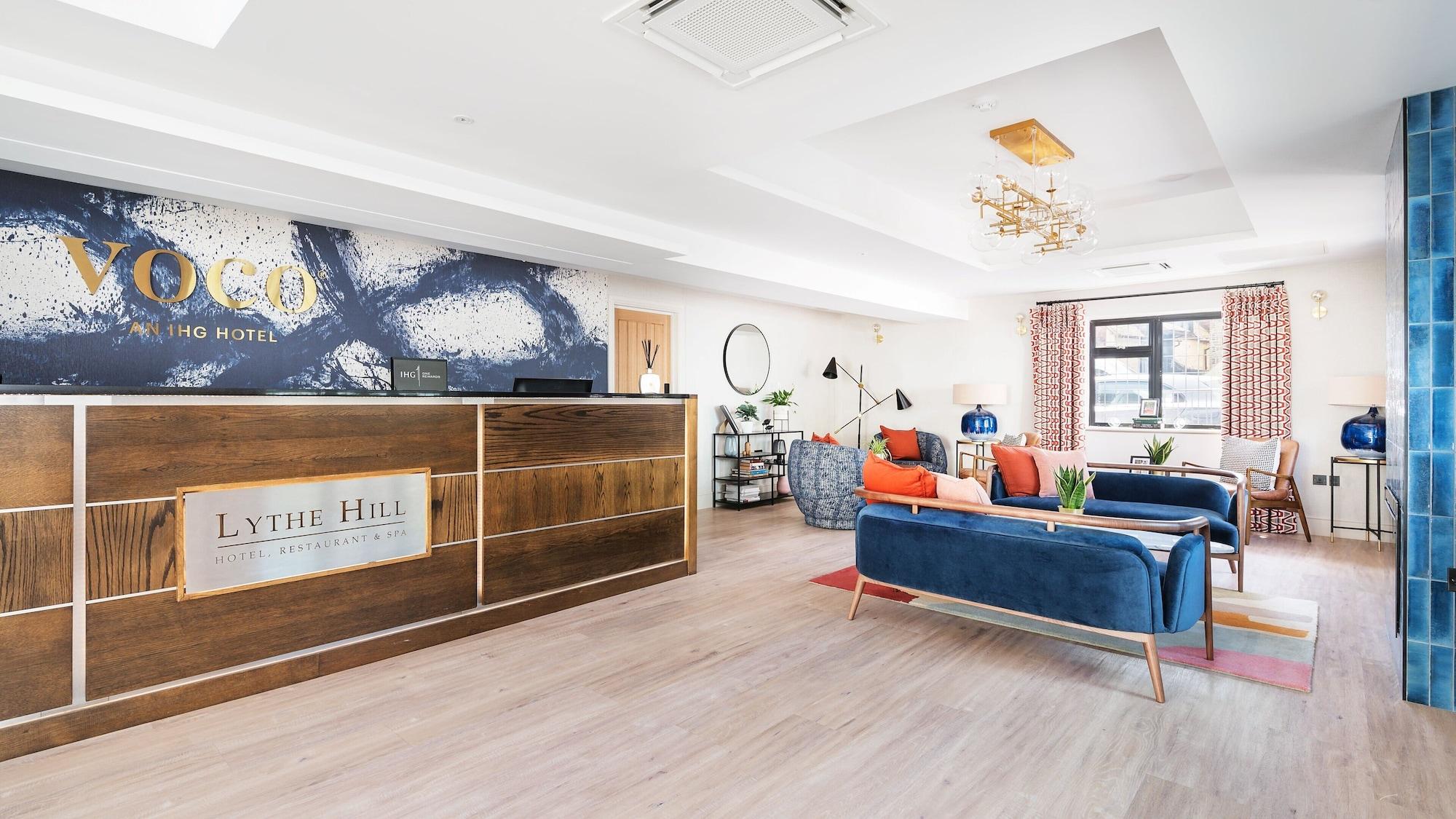 Vista Lobby voco Lythe Hill Hotel & Spa by IHG