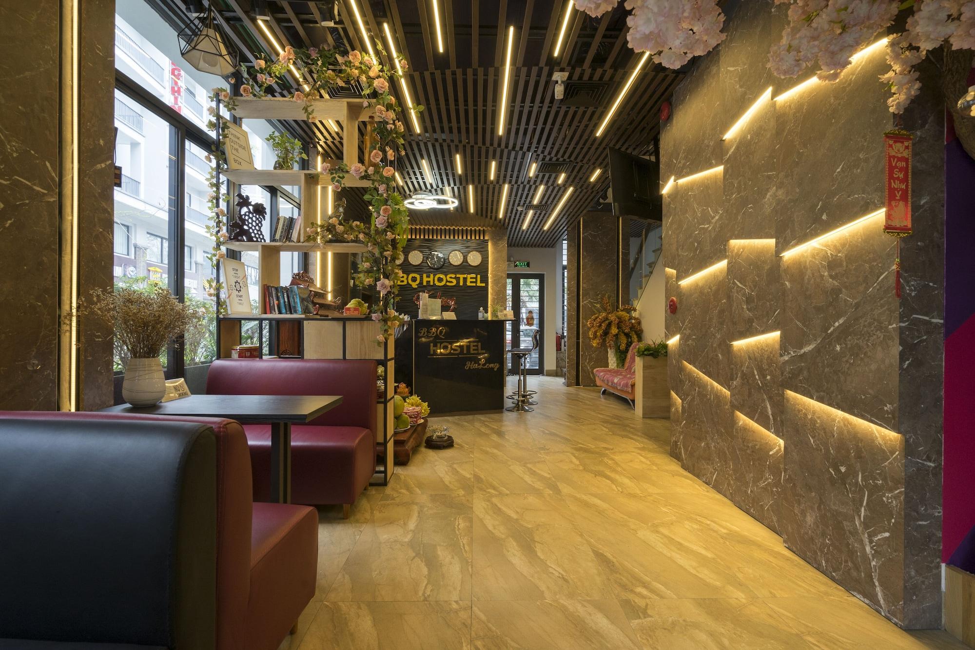Varios BBQ Hostel