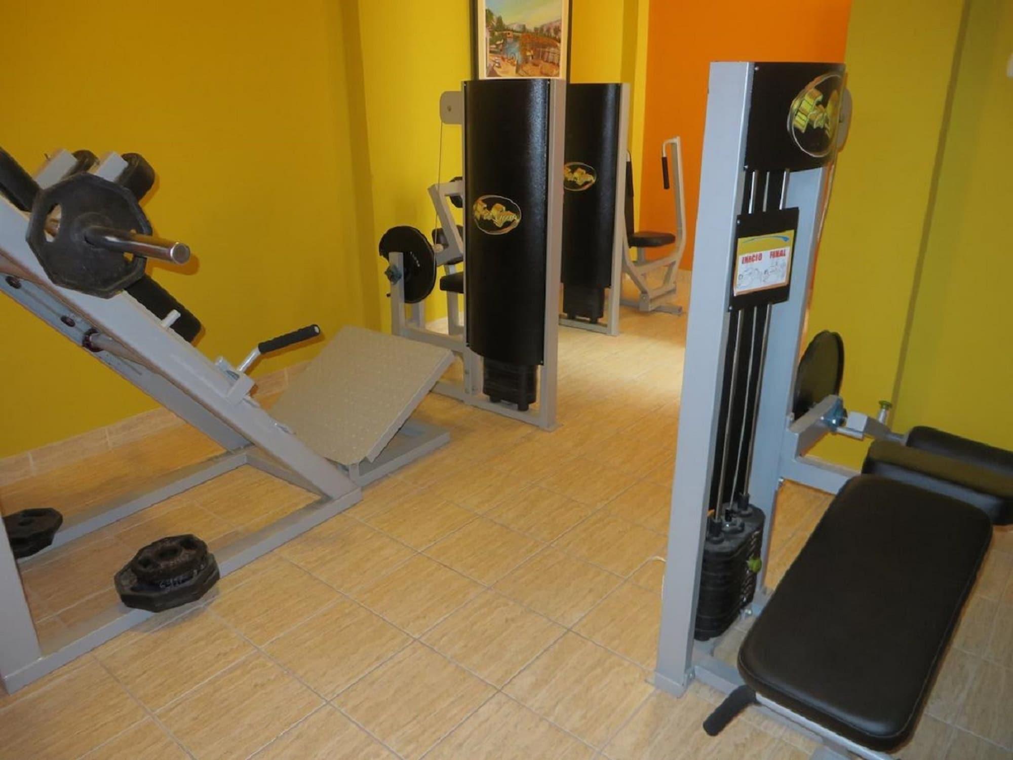 Gimnasio Hostal Hellen Ross
