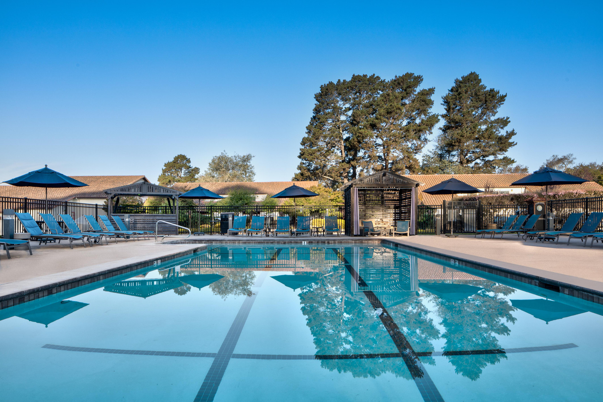 Vista Piscina Chaminade Resort & Spa