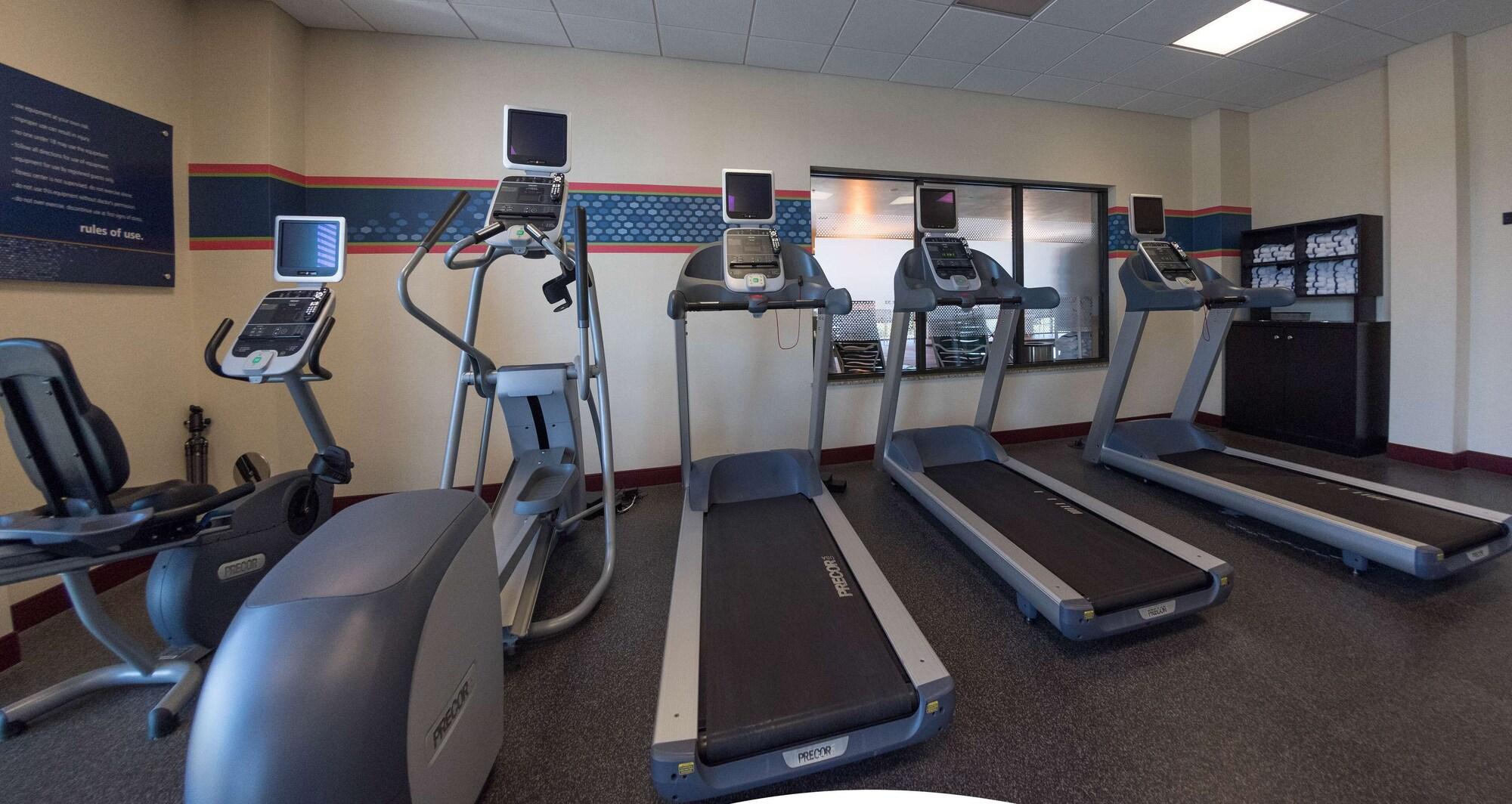 Gimnasio Hampton Inn & Suites Woodstock, VA