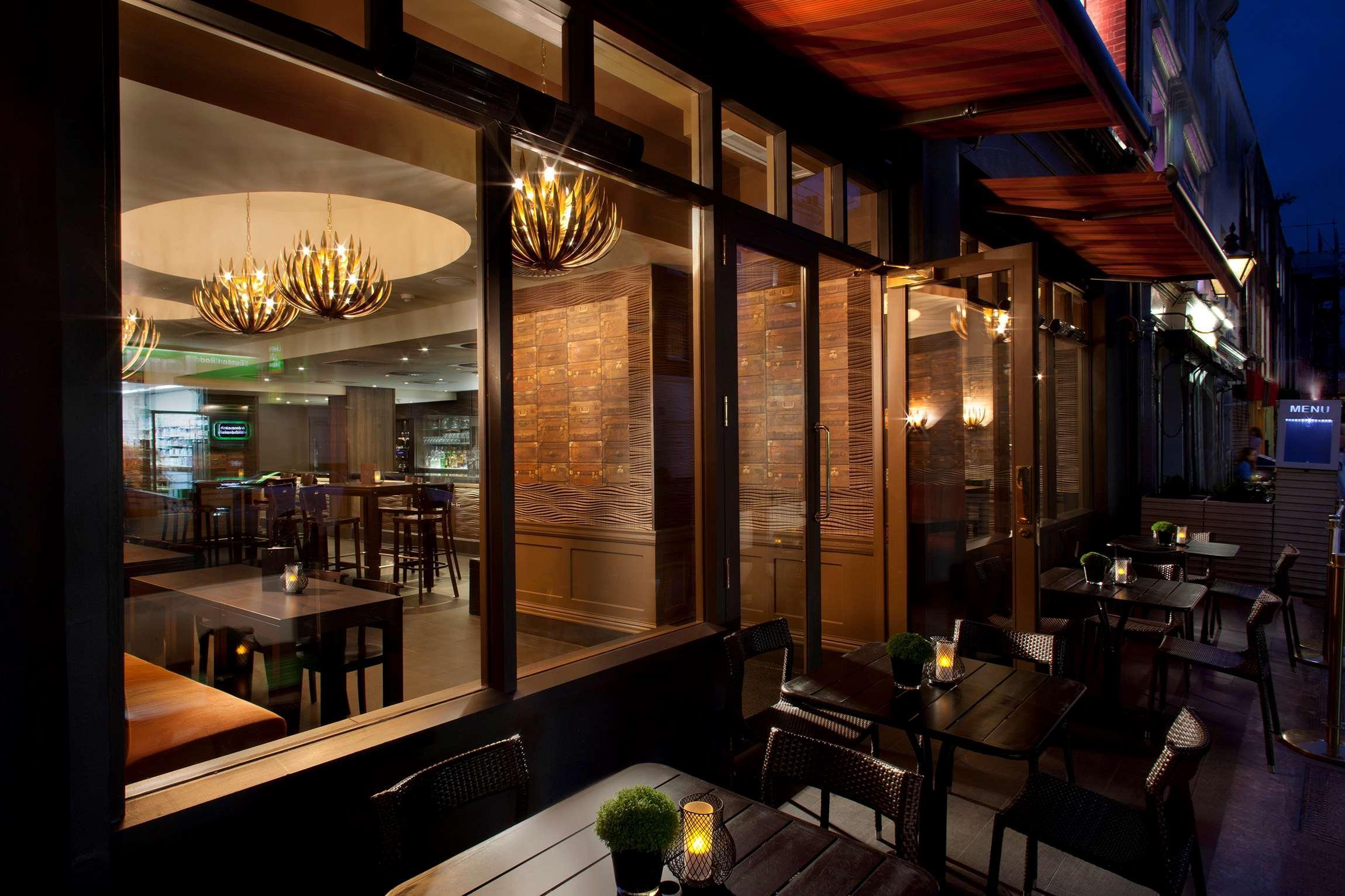 Bar/Salón Radisson Blu Edwardian Grafton Hotel London