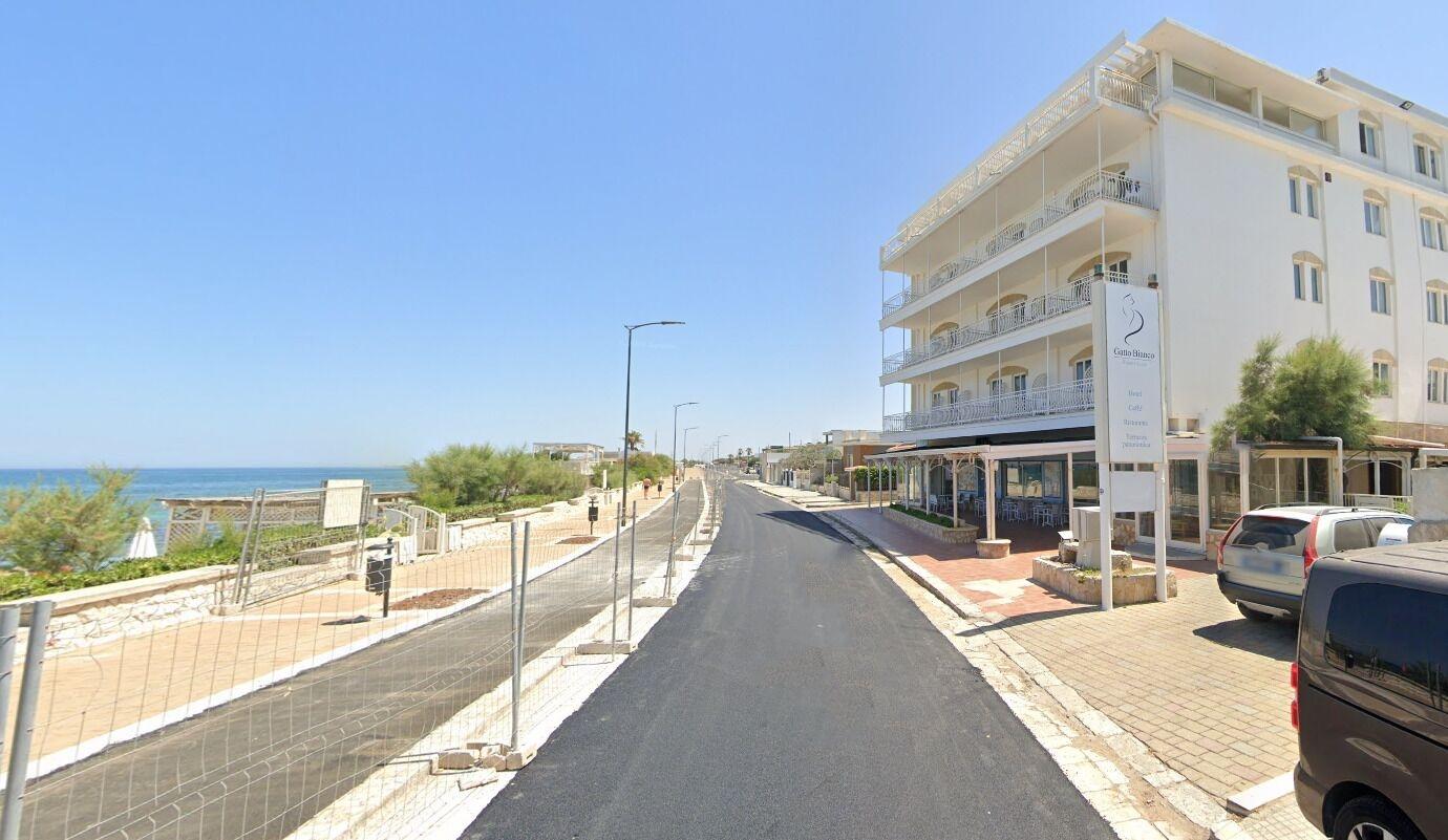 Vista Exterior Perla Hotel