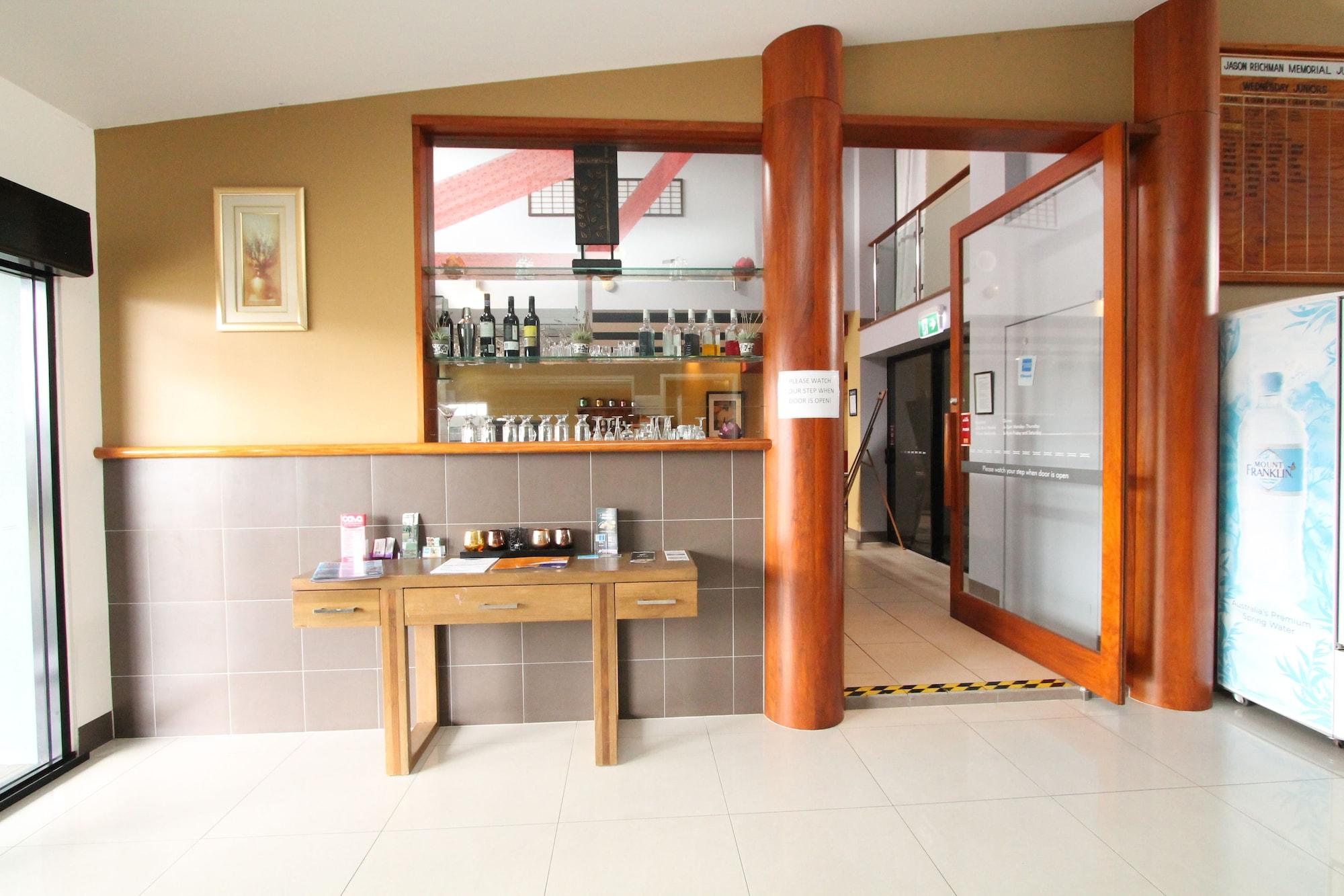 Vista Lobby Ayr Travellers Motel