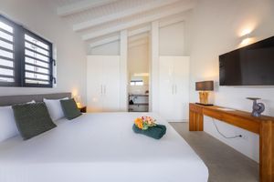 Alquiler Vacacional - Stunning nature views from modern villa - near beaches & restaurants