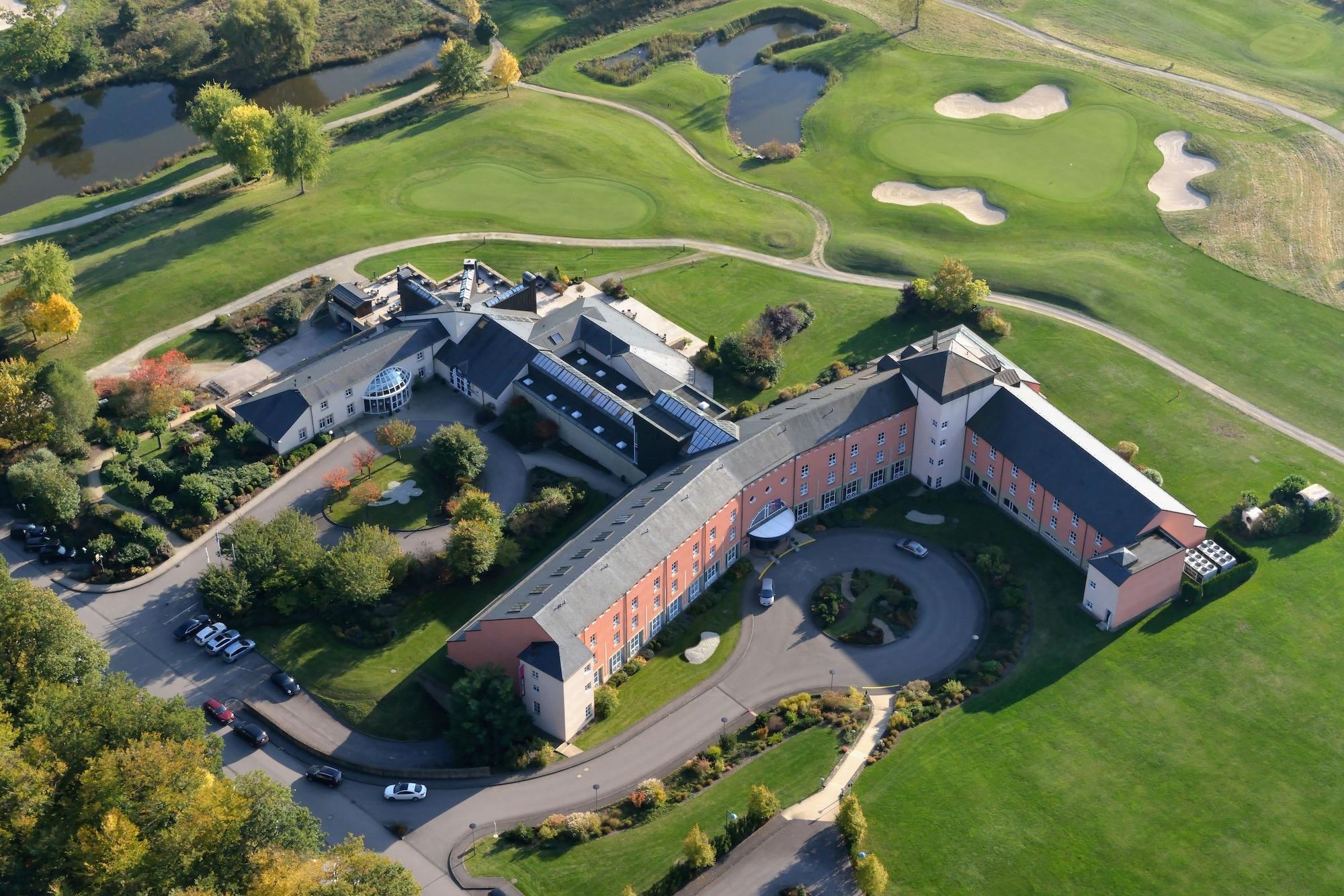 Vista Exterior Hotel Mercure Luxembourg Kikuoka Golf & Spa