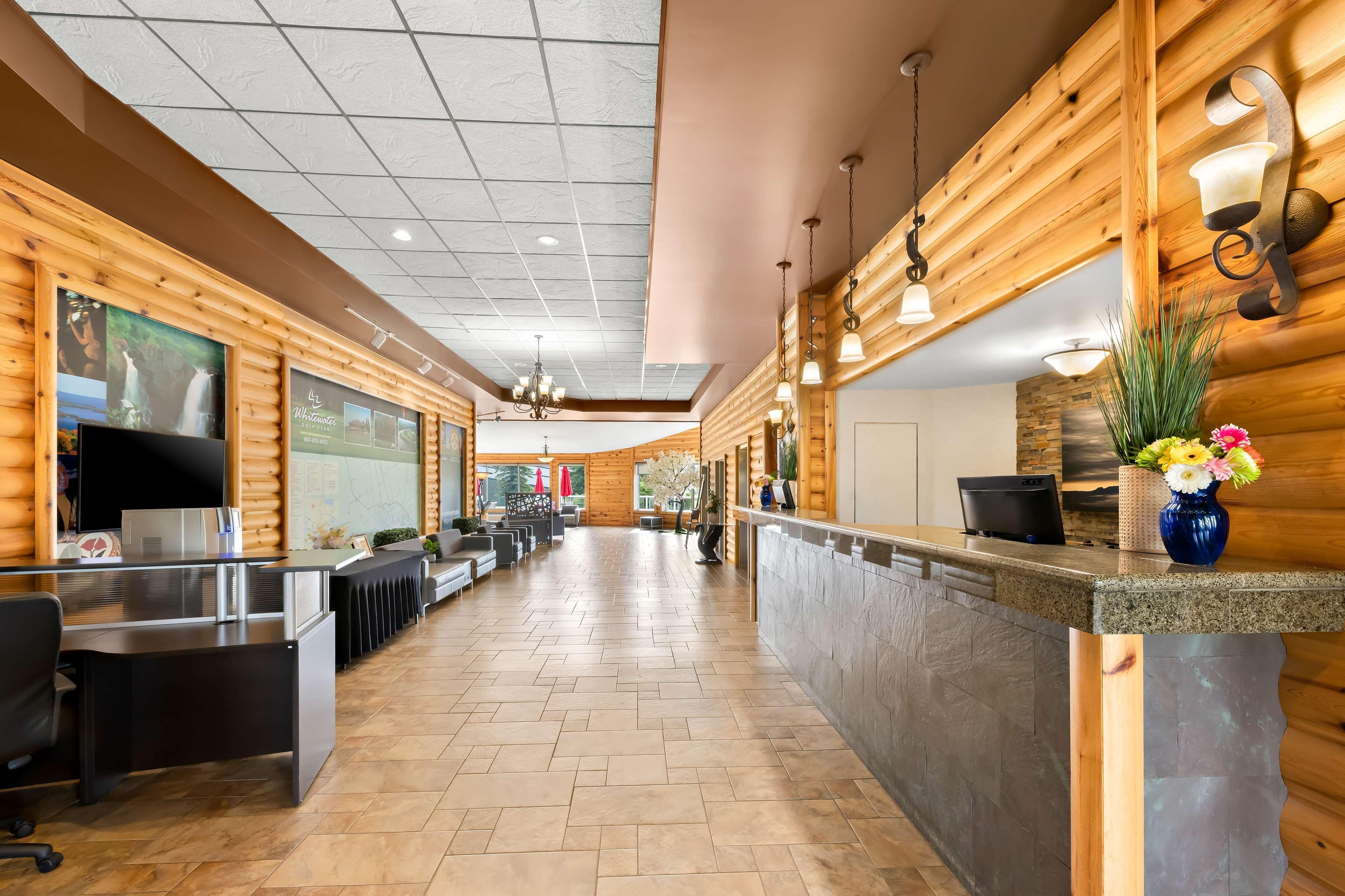 Vista Lobby Best Western Plus Nor'wester Hotel & Conference Centre