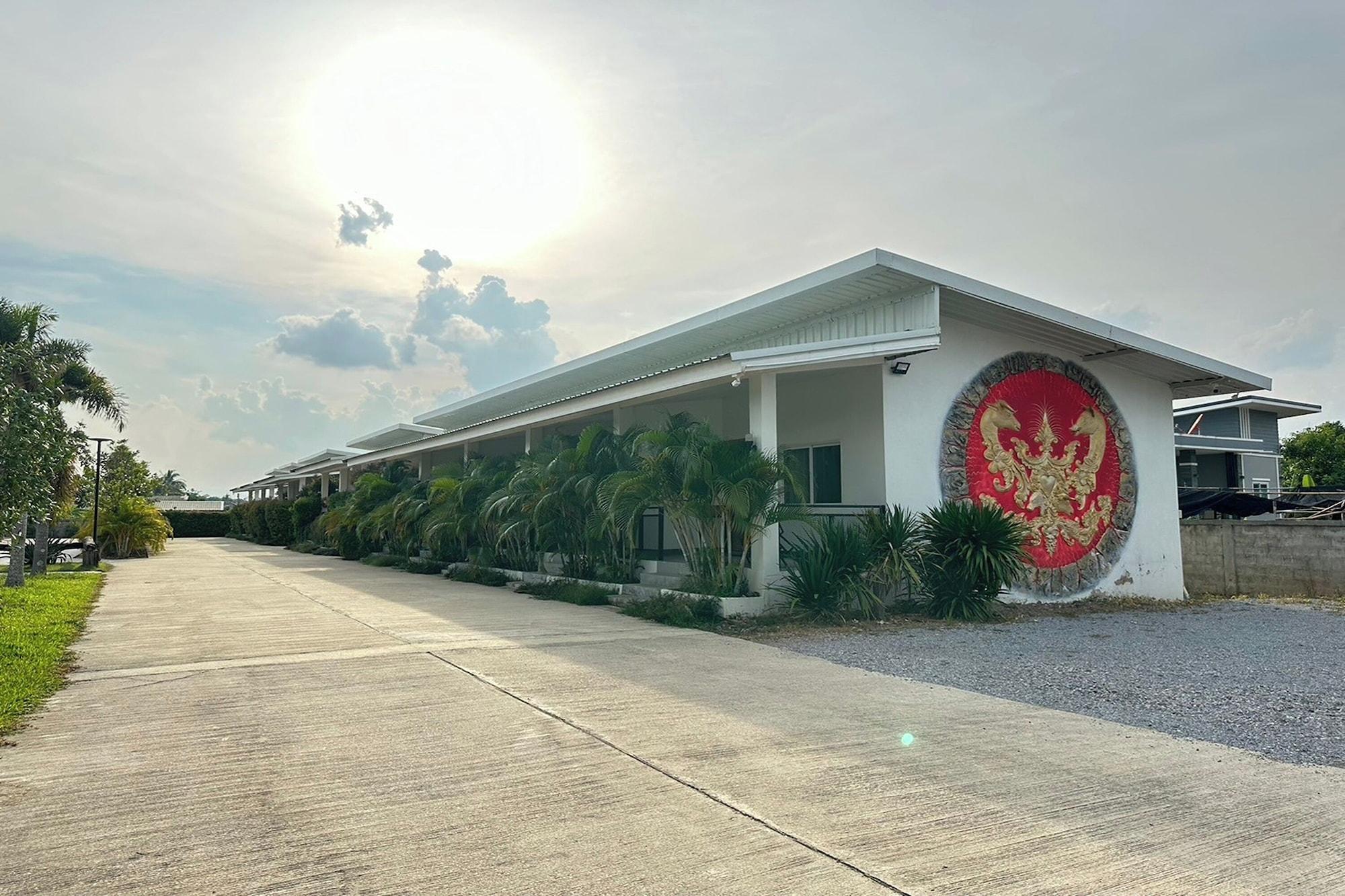 Vista Exterior The White House P&N Hotel Chiang Rai