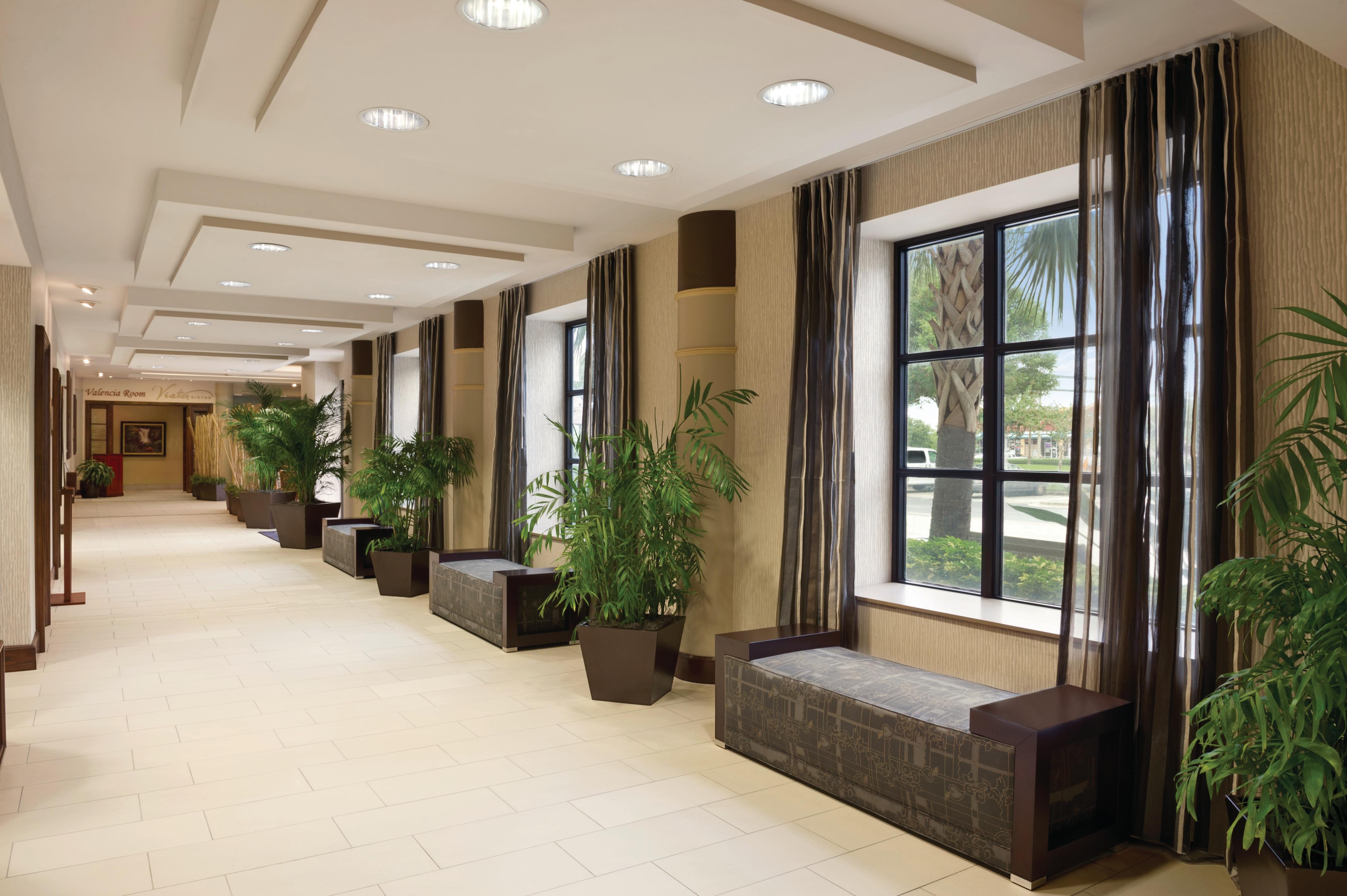 Vista Lobby Buena Vista Suites Orlando