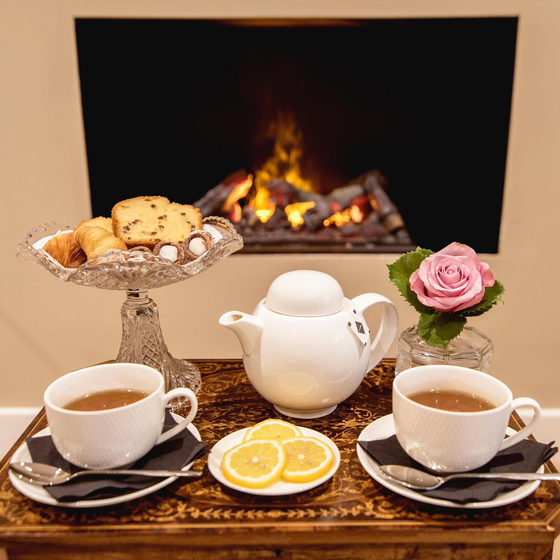 Bar/Salón Caruso Place Boutique & Wellness Suites