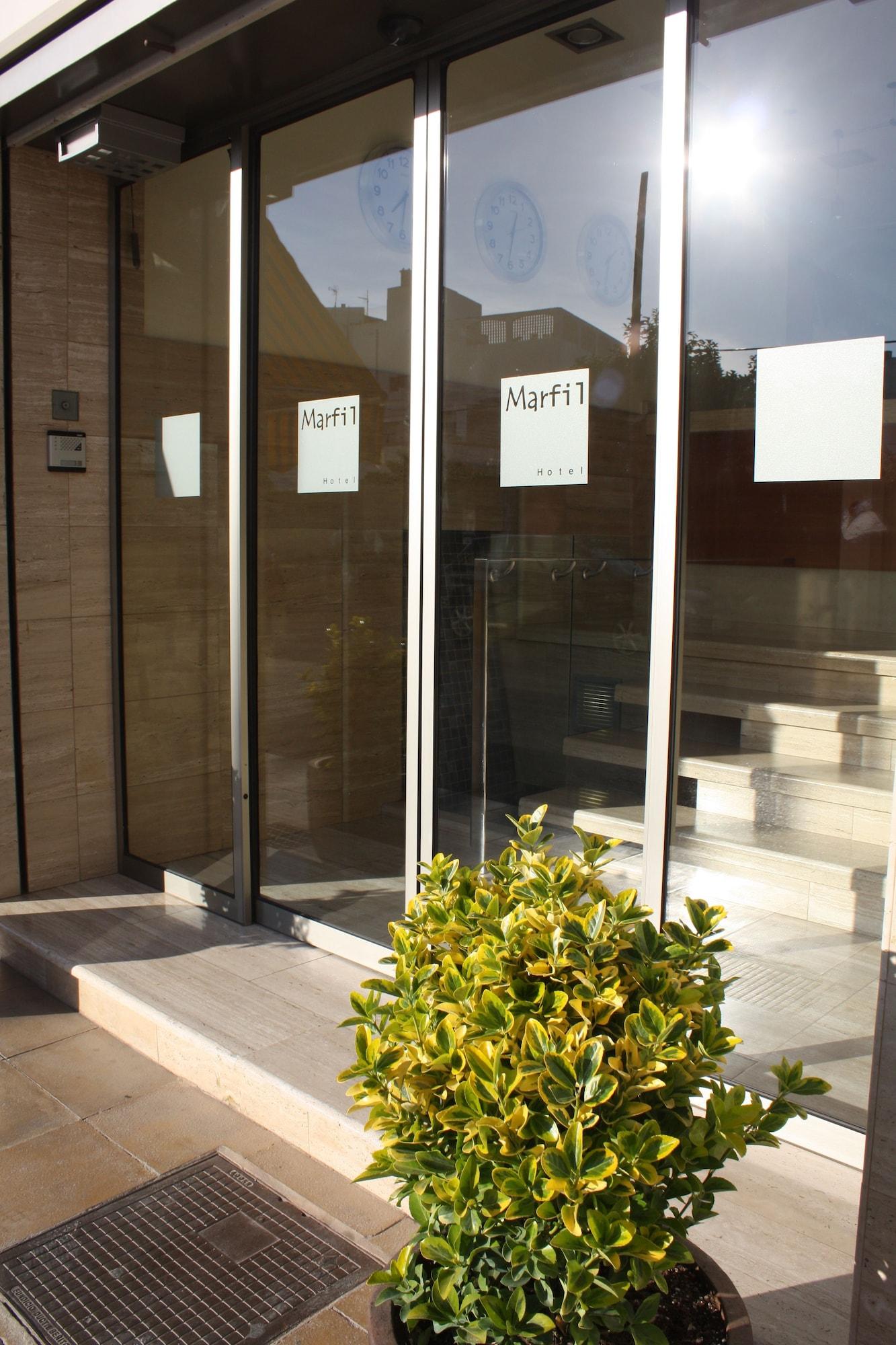 Vista Exterior Hotel Marfil