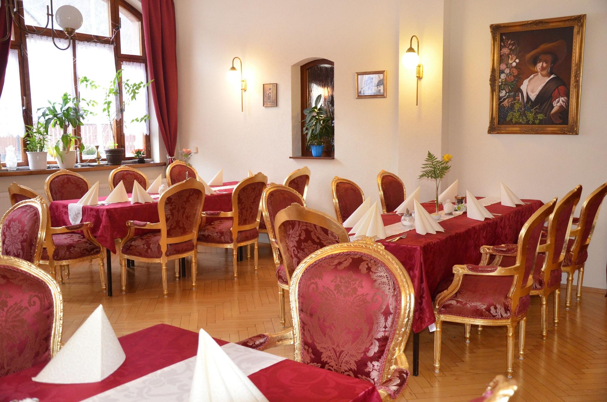 Restaurant Hotel Restaurant Zur Hallenburg