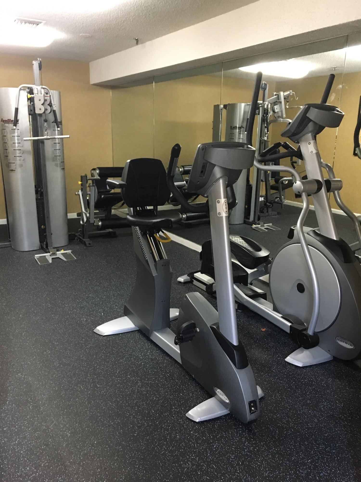 Gimnasio Palmera Inn and Suites