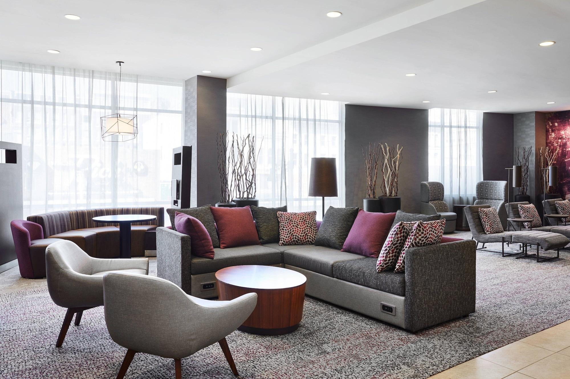 Vista Lobby Courtyard by Marriott Newark Downtown