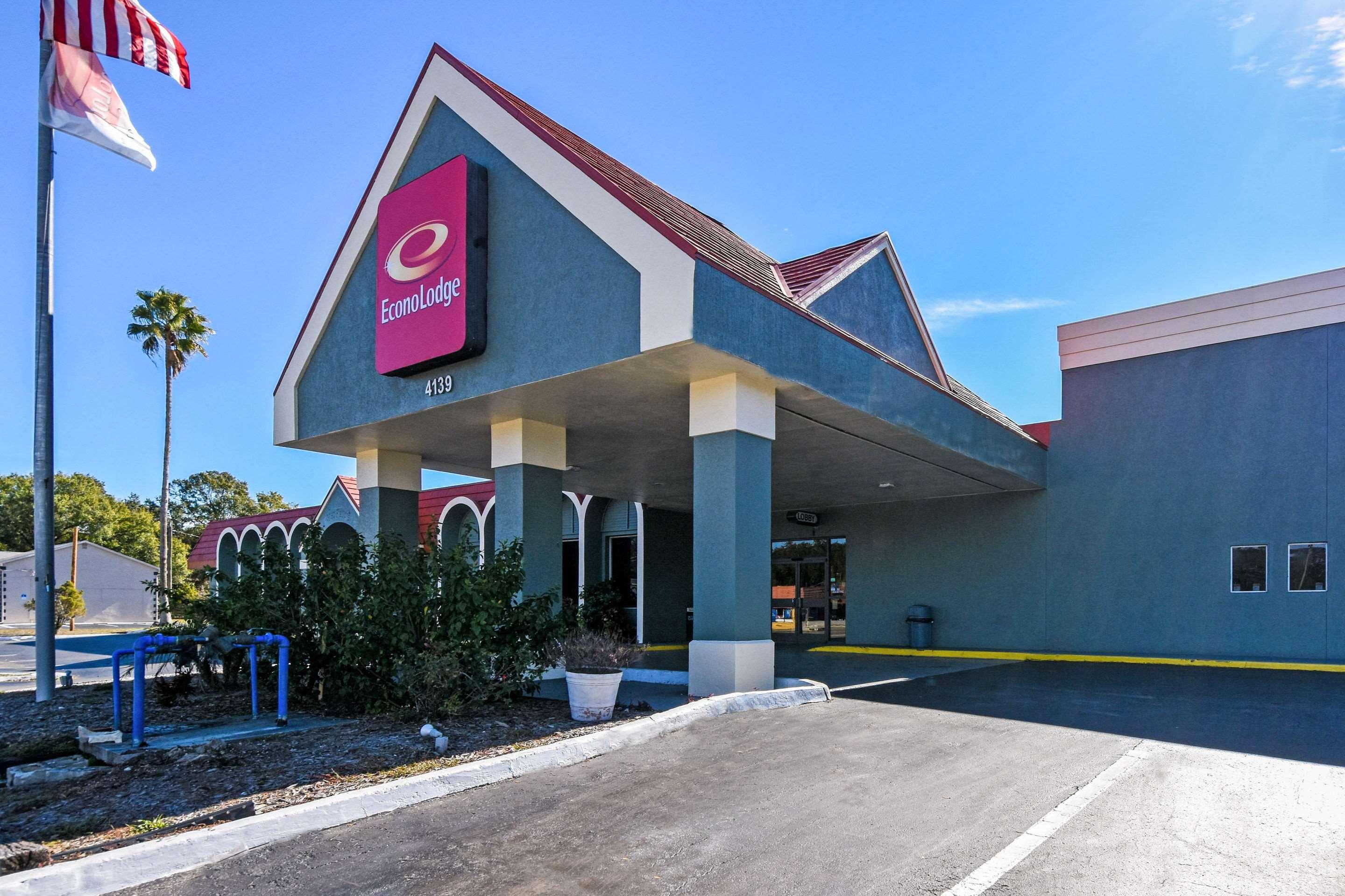 Vista Exterior Econo Lodge Busch Gardens