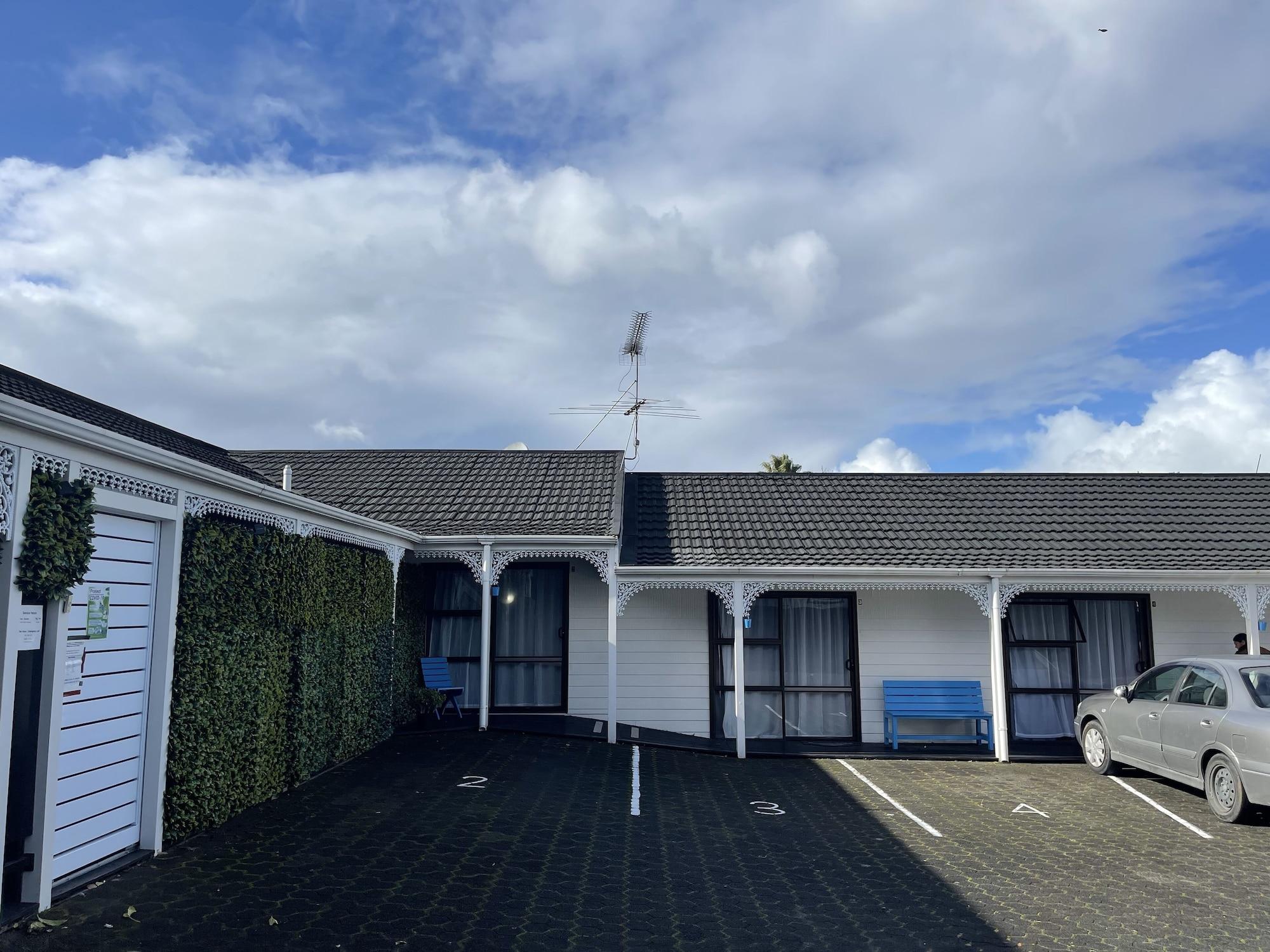Vista Exterior Papakura Pioneer Motor Lodge and Motel