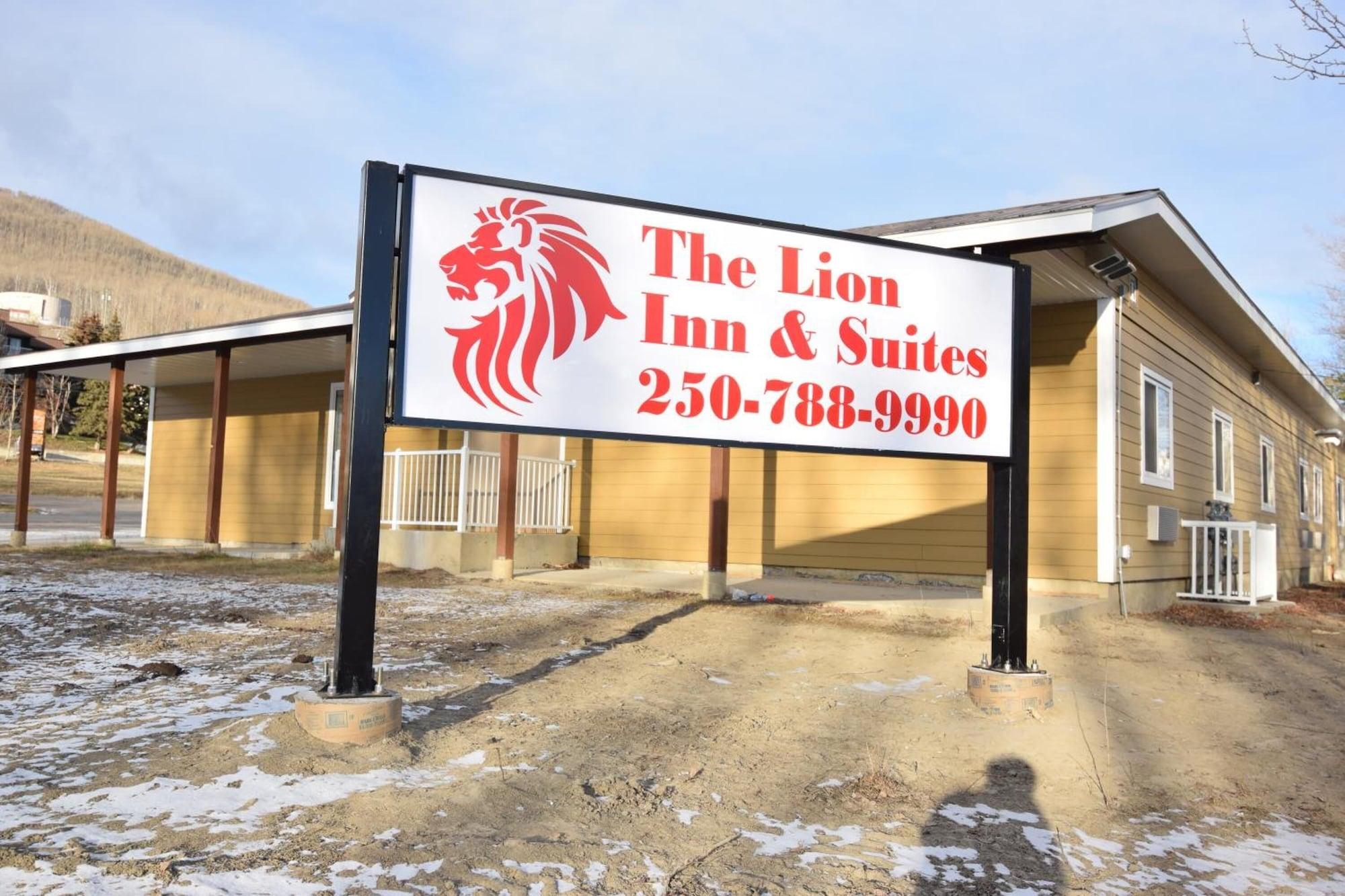 Vista Exterior The Lion Inn & Suites