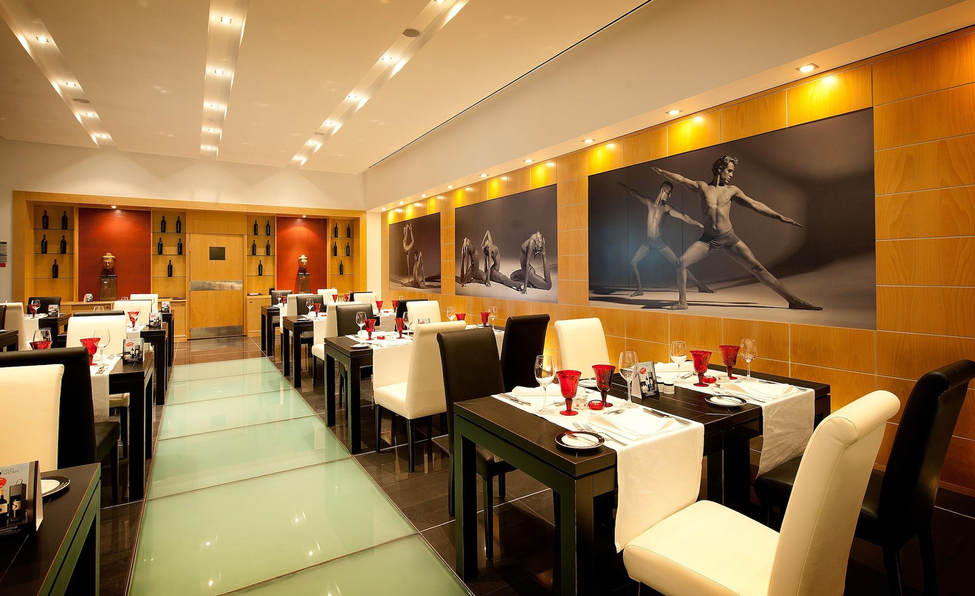 Restaurant Vila Galé Santa Cruz