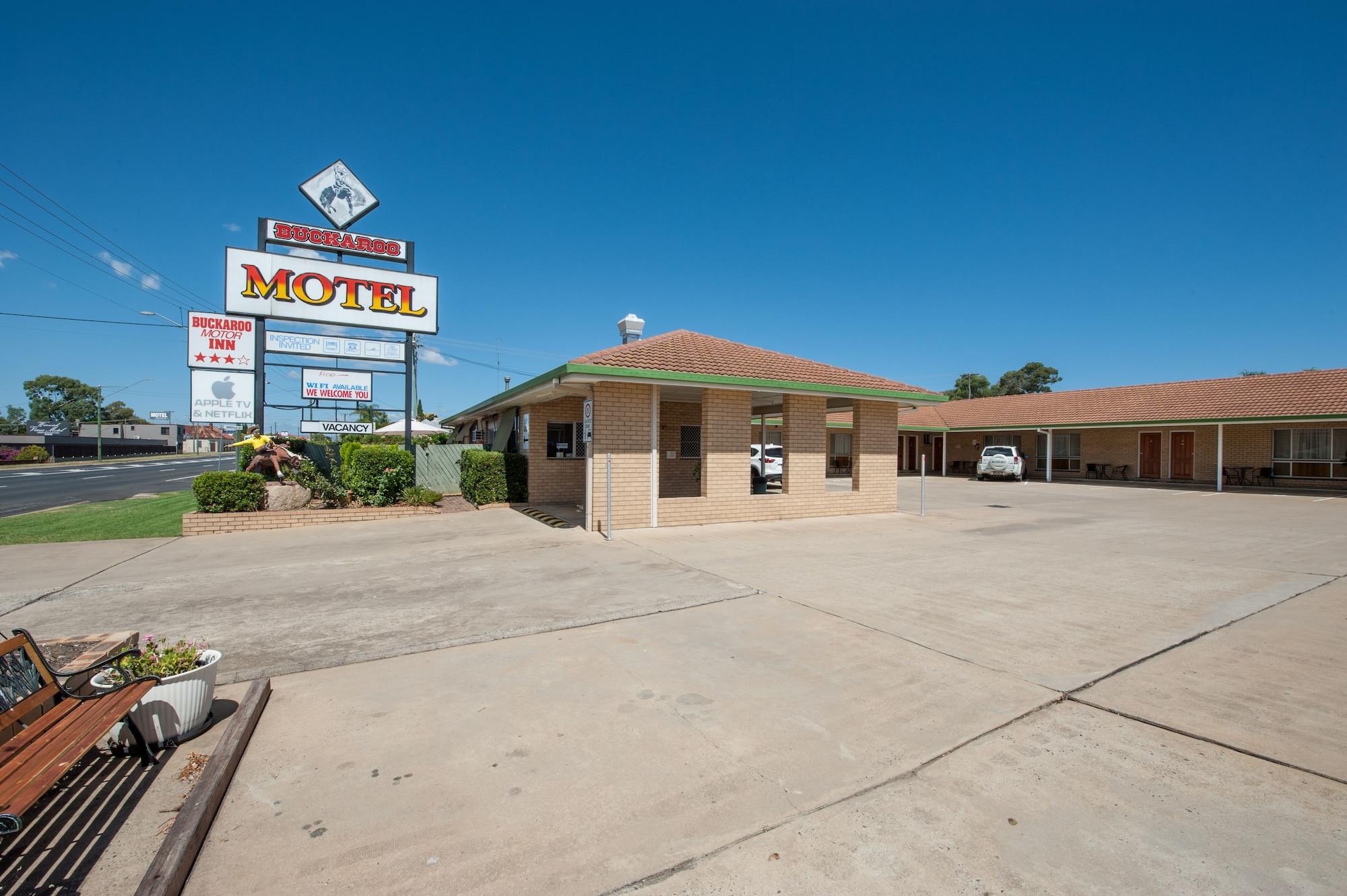 Varios Buckaroo Motor Inn